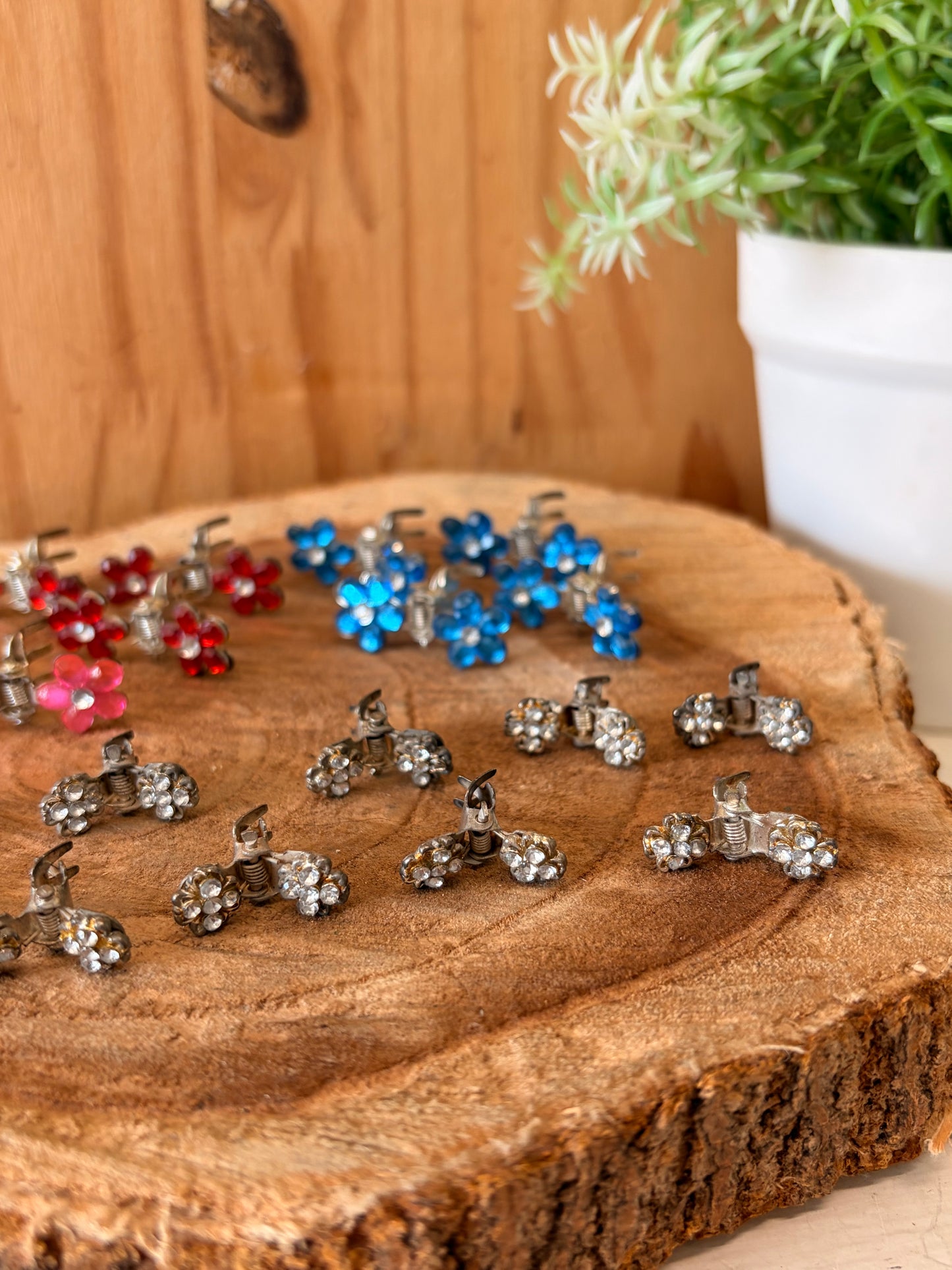 Vtg Set of Metal Rhinestone Hair Clips
