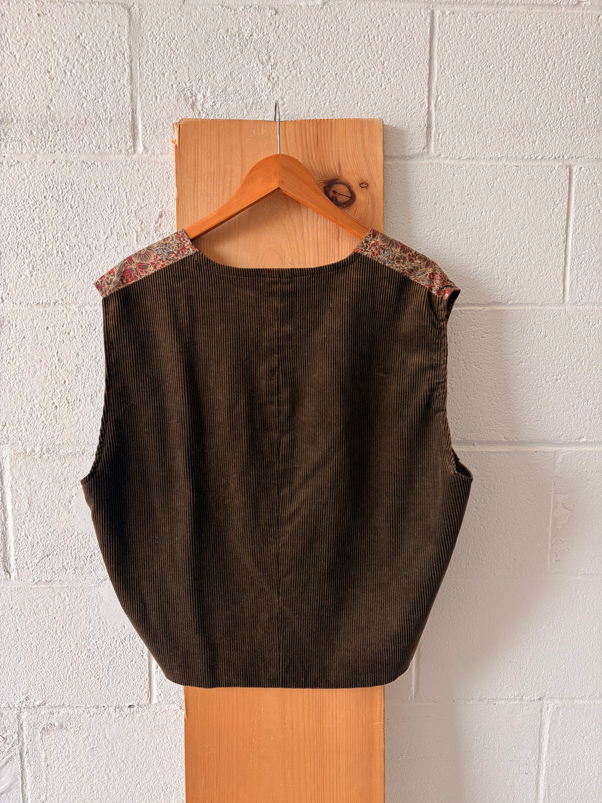 Handmade Floral Brown Corduroy Vest : L