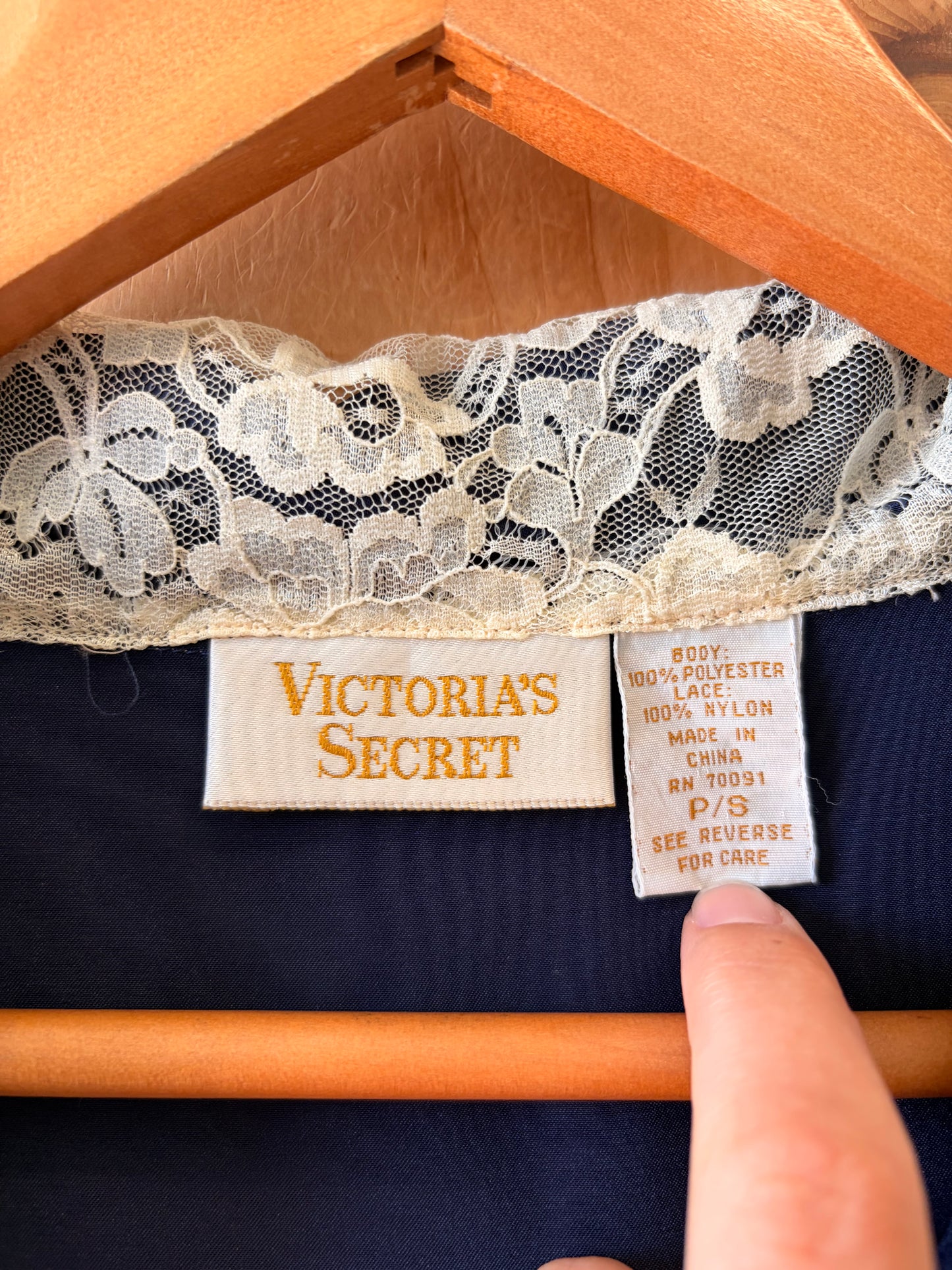 Vtg Victoria’s Secret Lace Collared Nightgown : PS