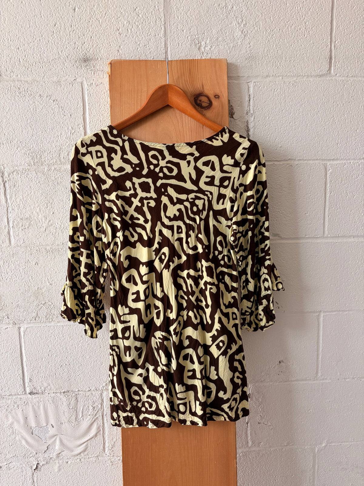 Abstract Ruffled Tunic : M