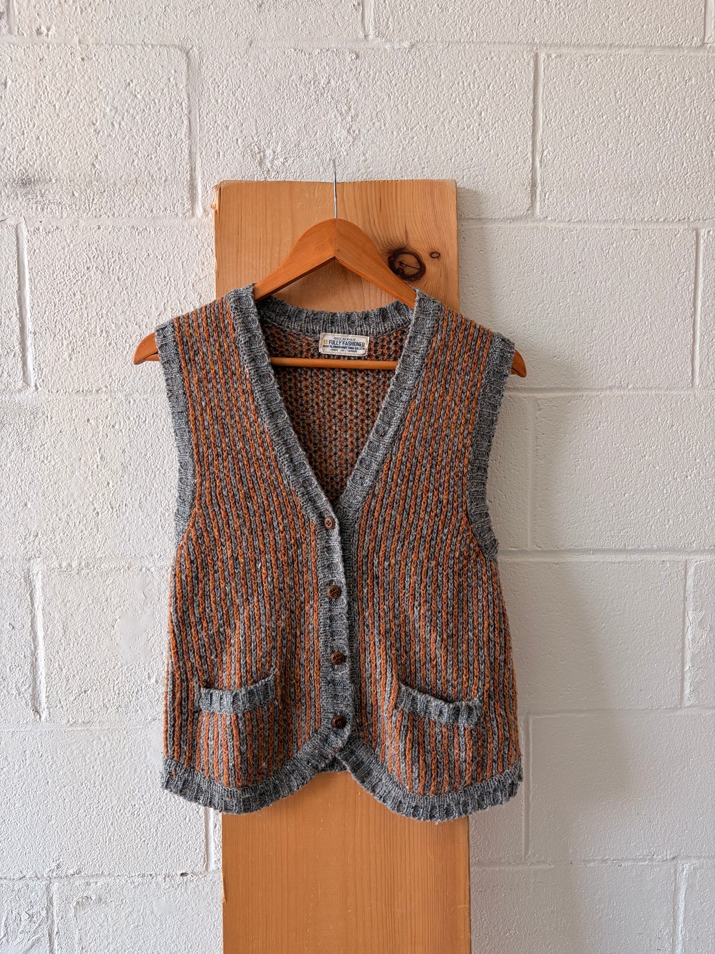 Vtg Orange & Gray Sweater Vest : S/M