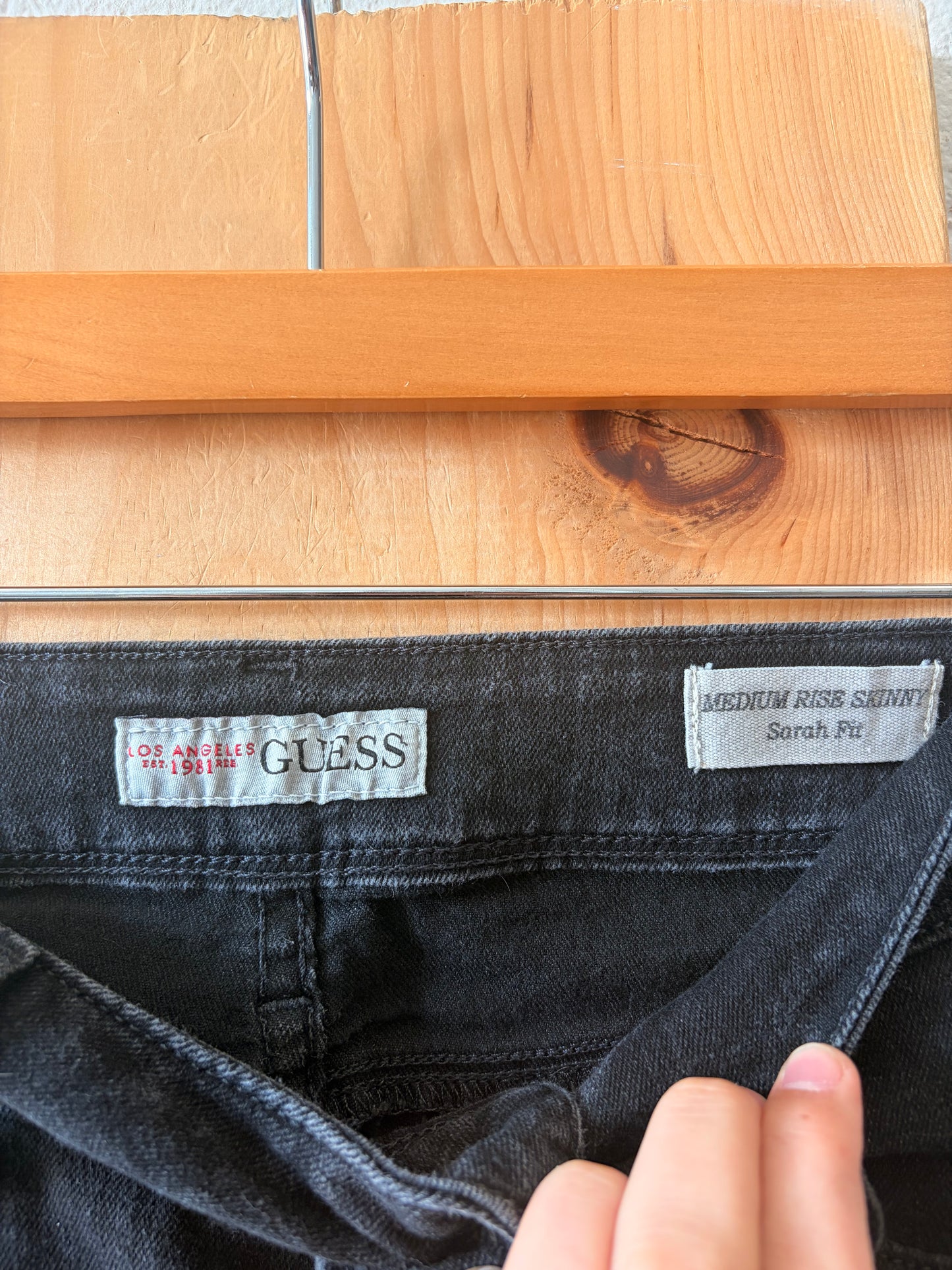 Black Guess Jeans : 29