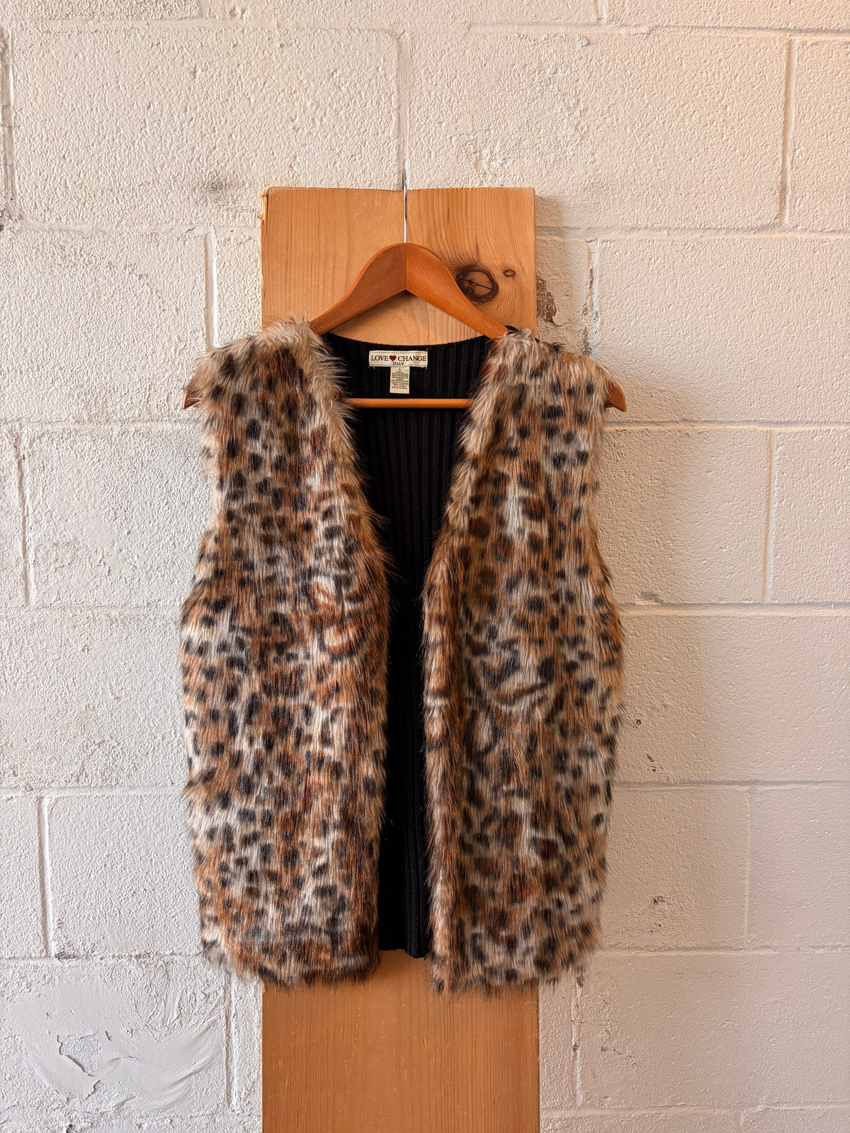 Faux Fur Animal Print Vest : L