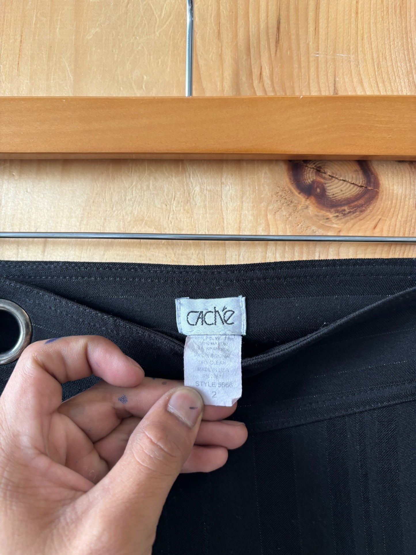 Vtg Caché Capris : 2