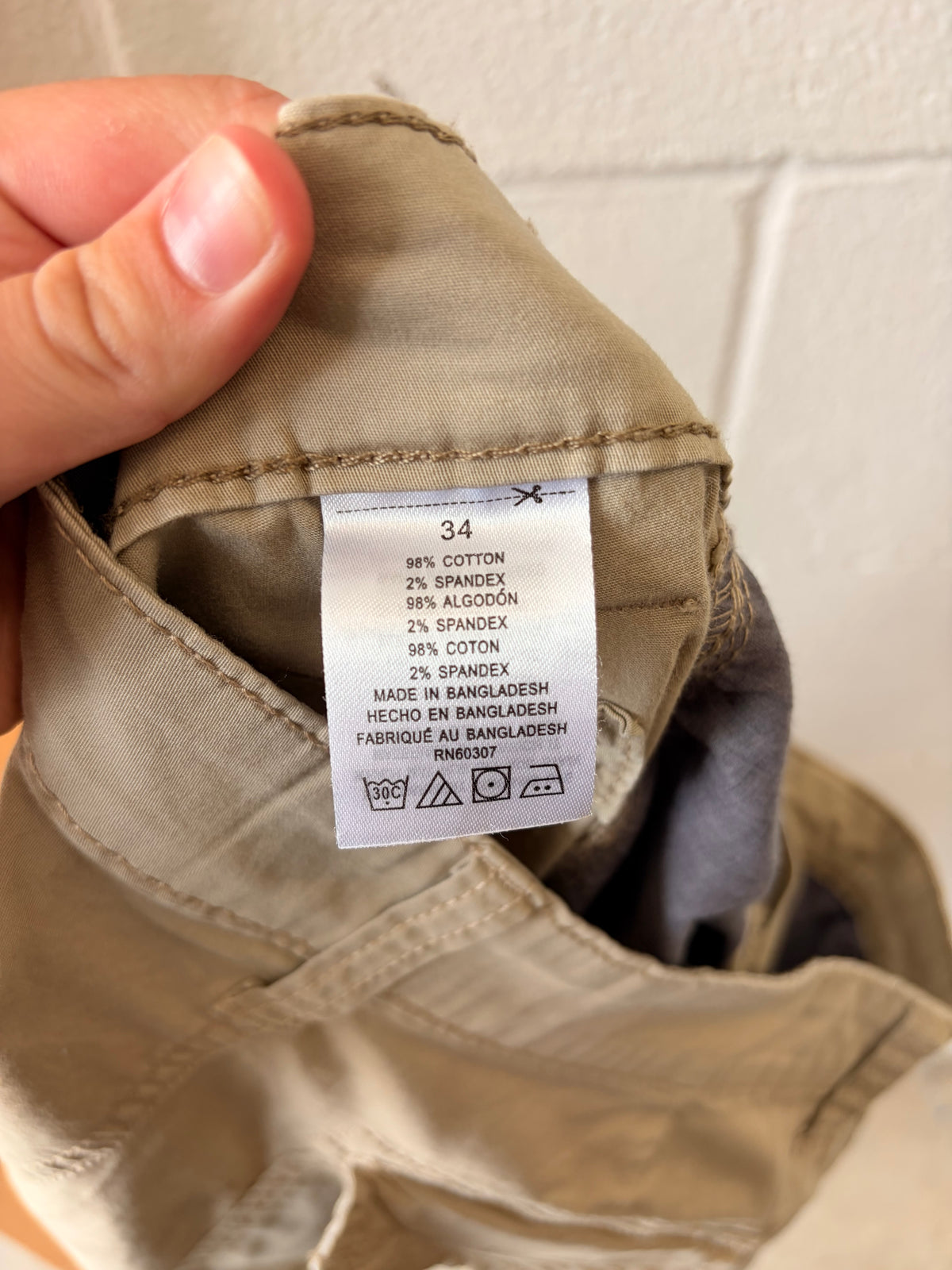 Union Bay Khaki Shorts : 34