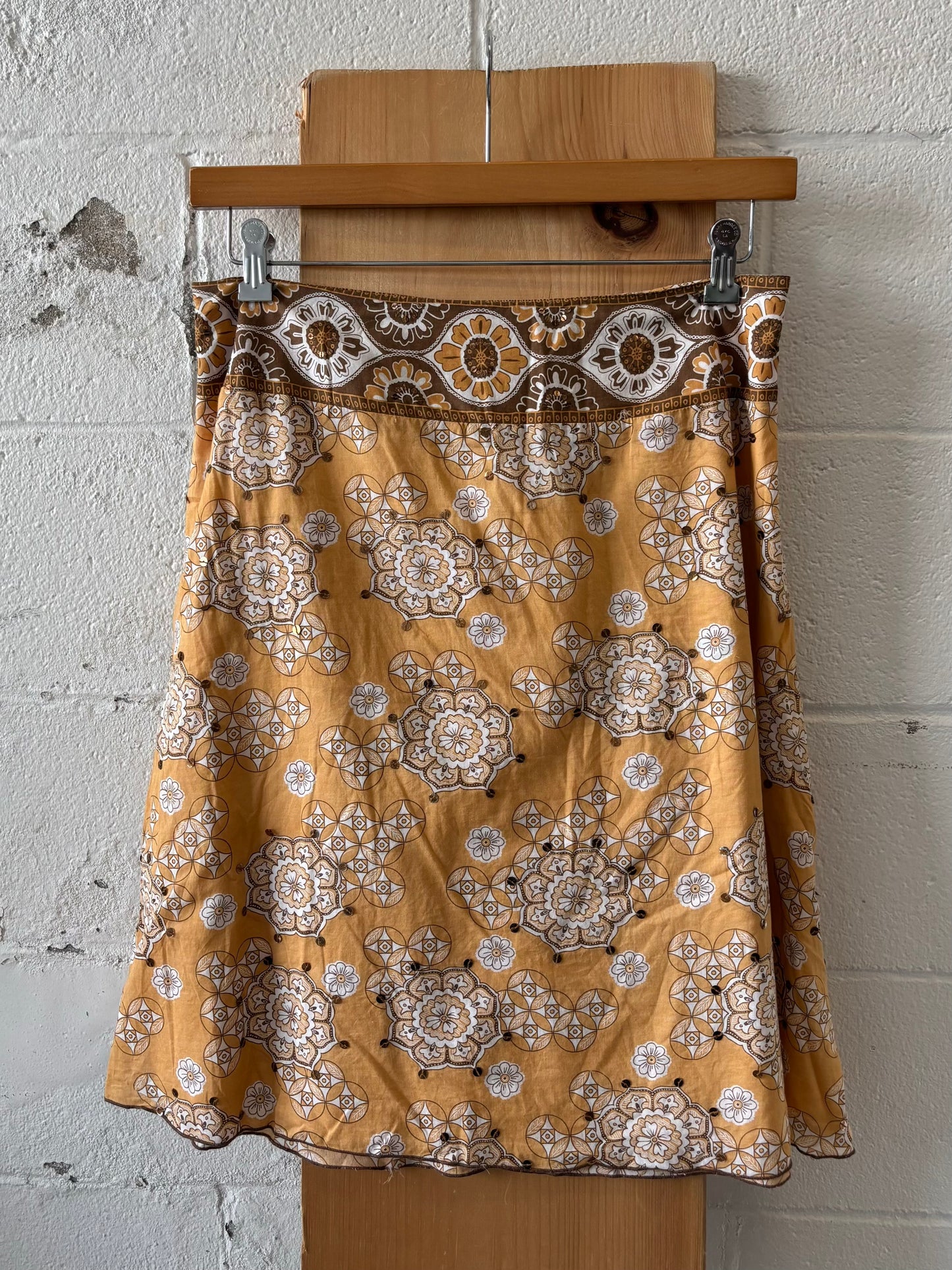 Yellow Sequin Skirt : 10