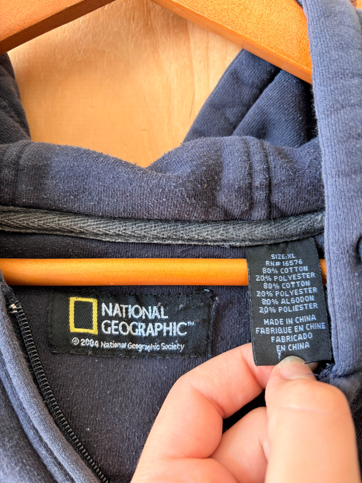‘04 National Geographic Hooded Quarter Zip : XL