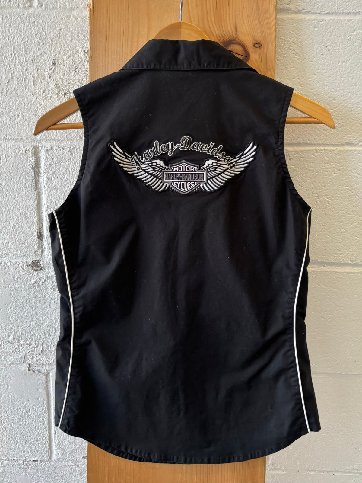 Sleeveless Black Harley Button Up Top : S