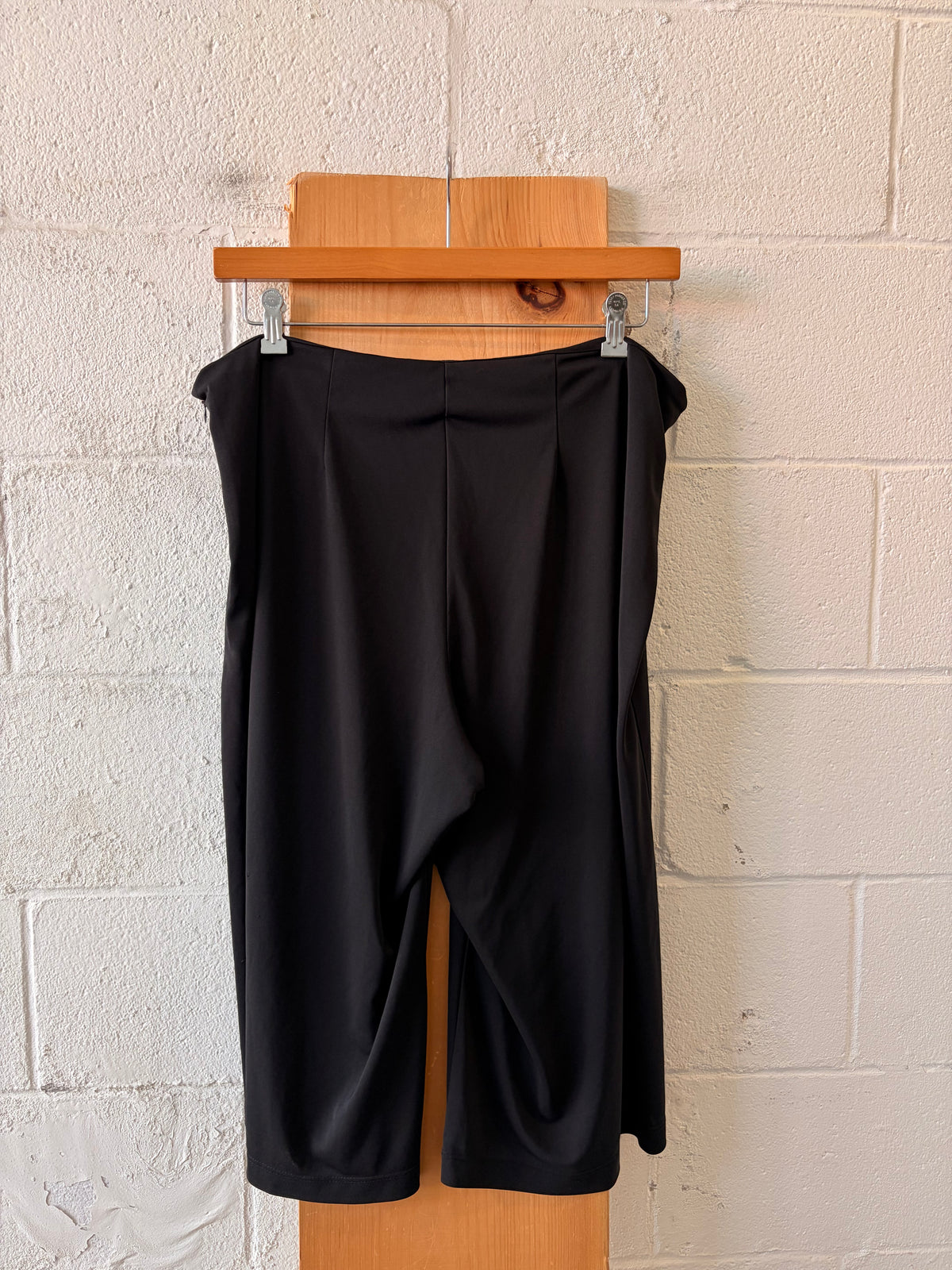 Cropped Black Wide Leg Pants : 1X