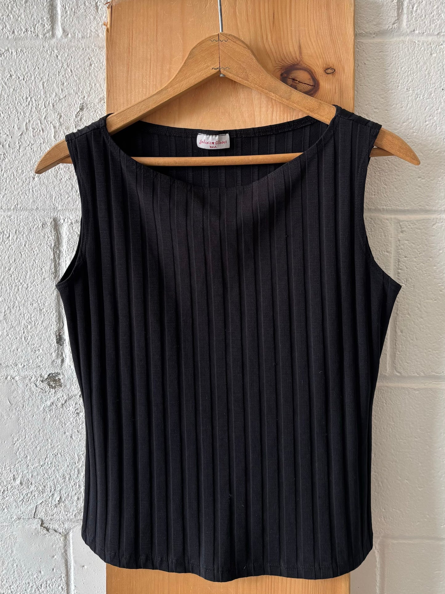 Vtg Black Ribbed Tank : S/M
