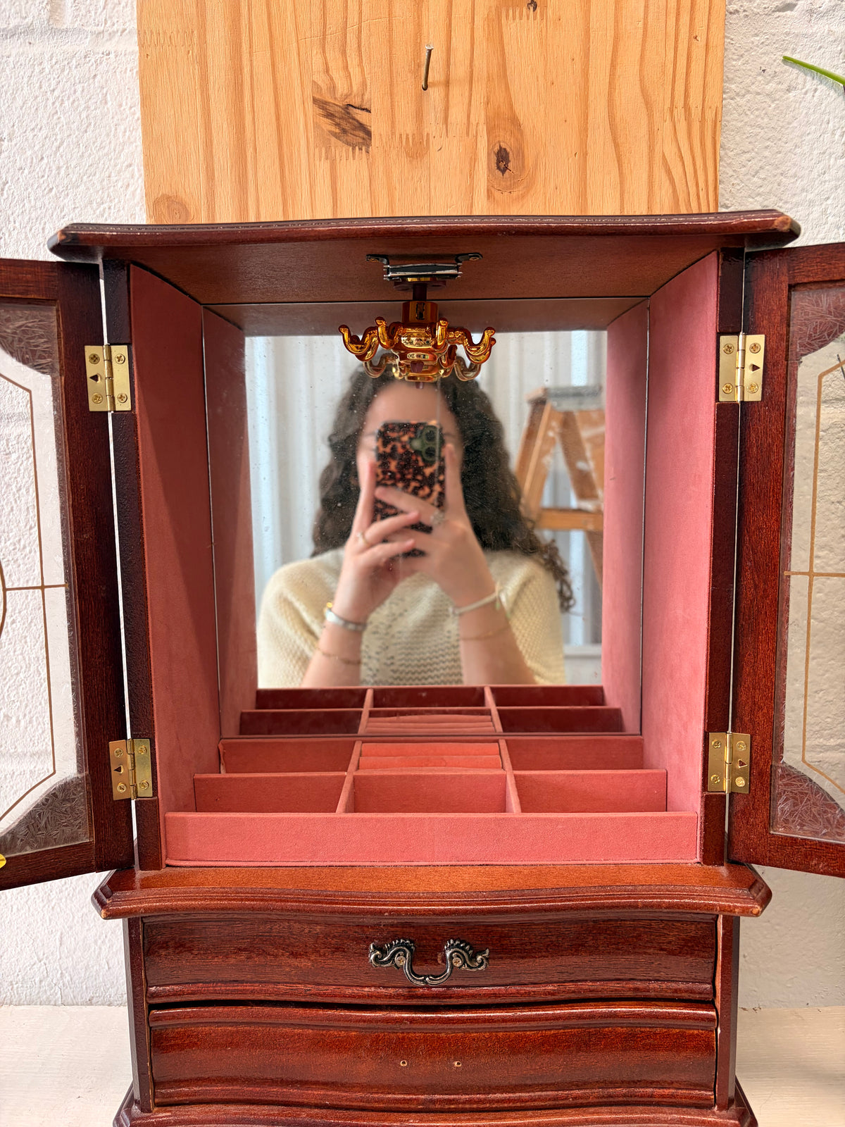 Vtg Floral Jewelry Armoire (Local Pick Up Only - As Is)