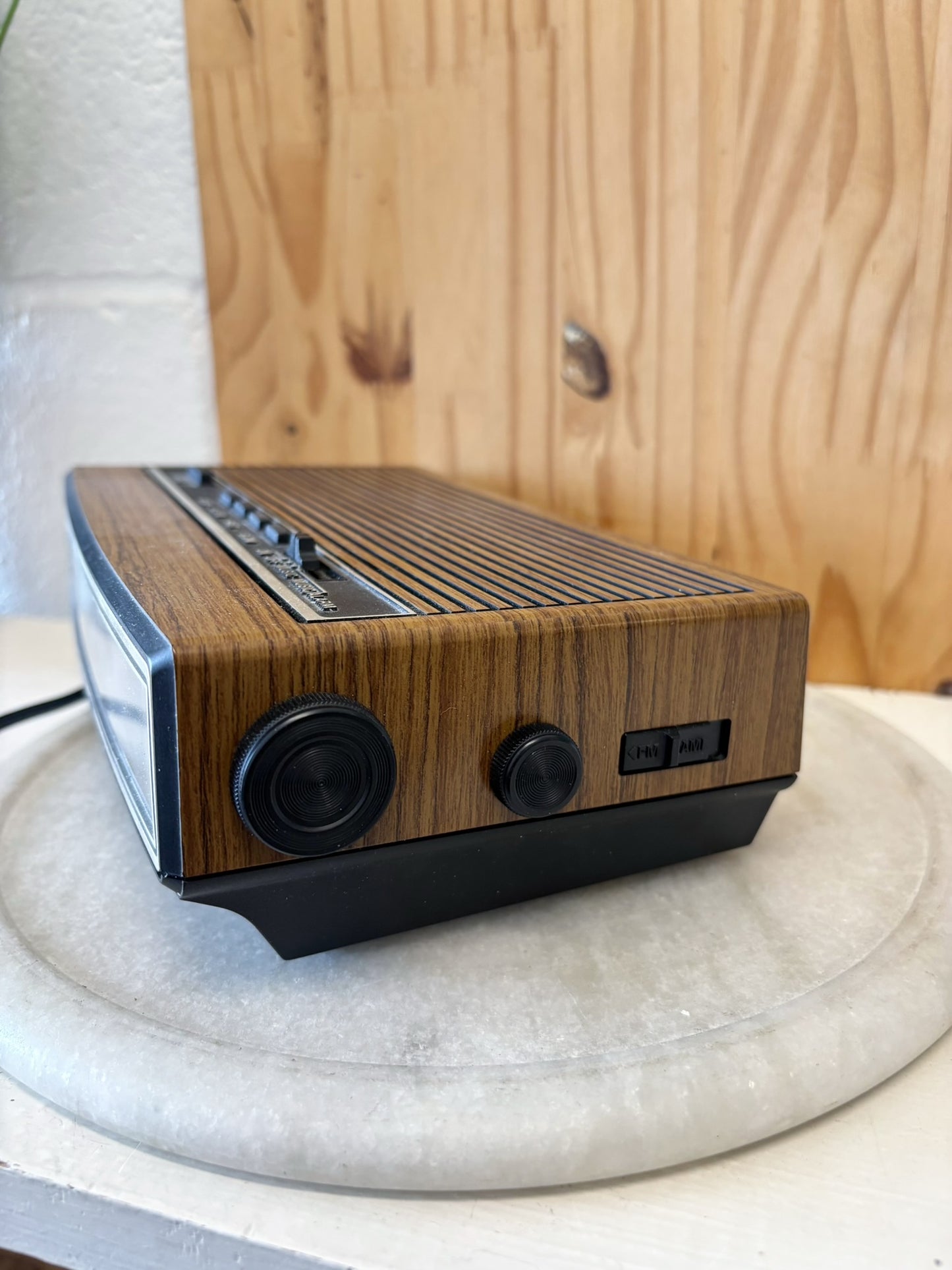 Vtg Alarm Clock / Radio (Local Pick Up Only)