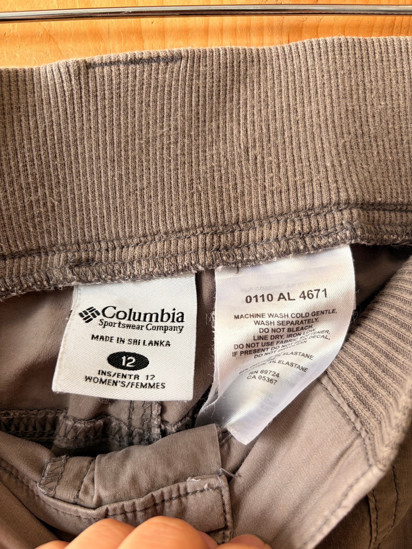 Columbia Hiking Shorts : 12