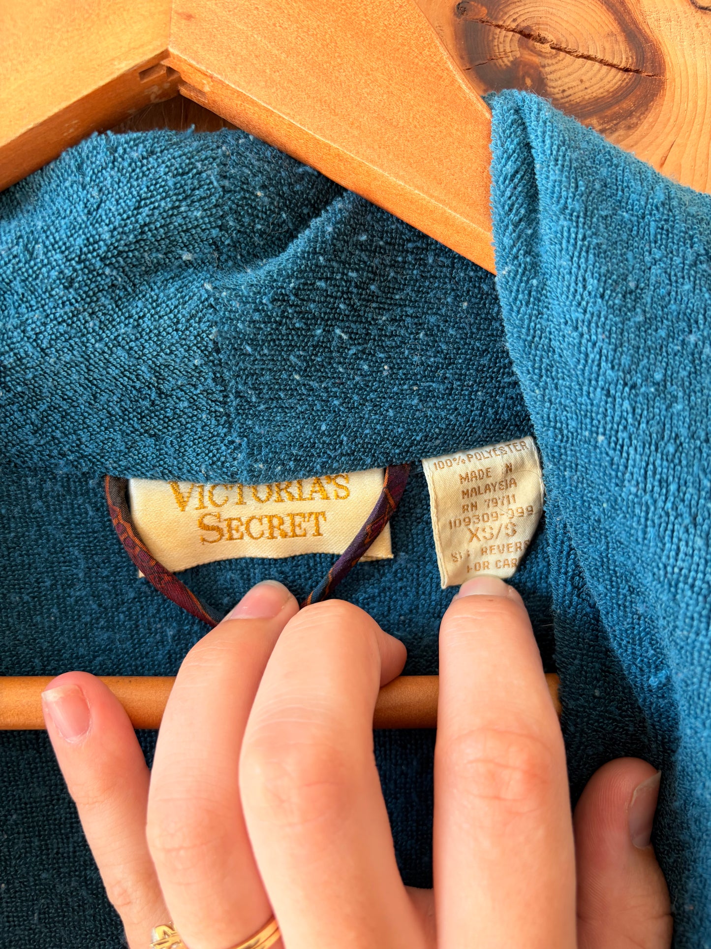 Vtg Victoria’s Secret Paisley Robe : XS/S (As Is)