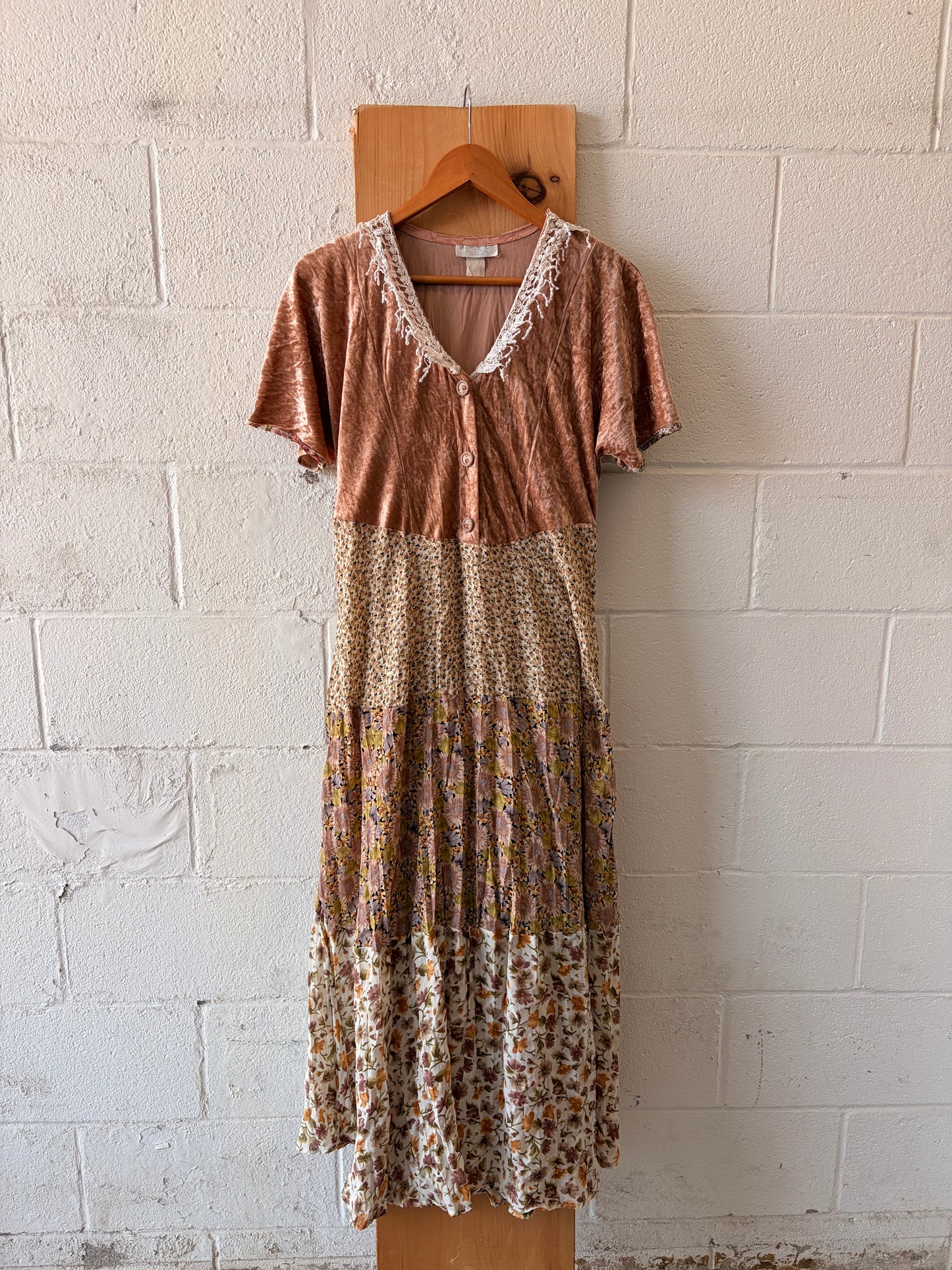 Vtg Floral Tiered Dress : M/L