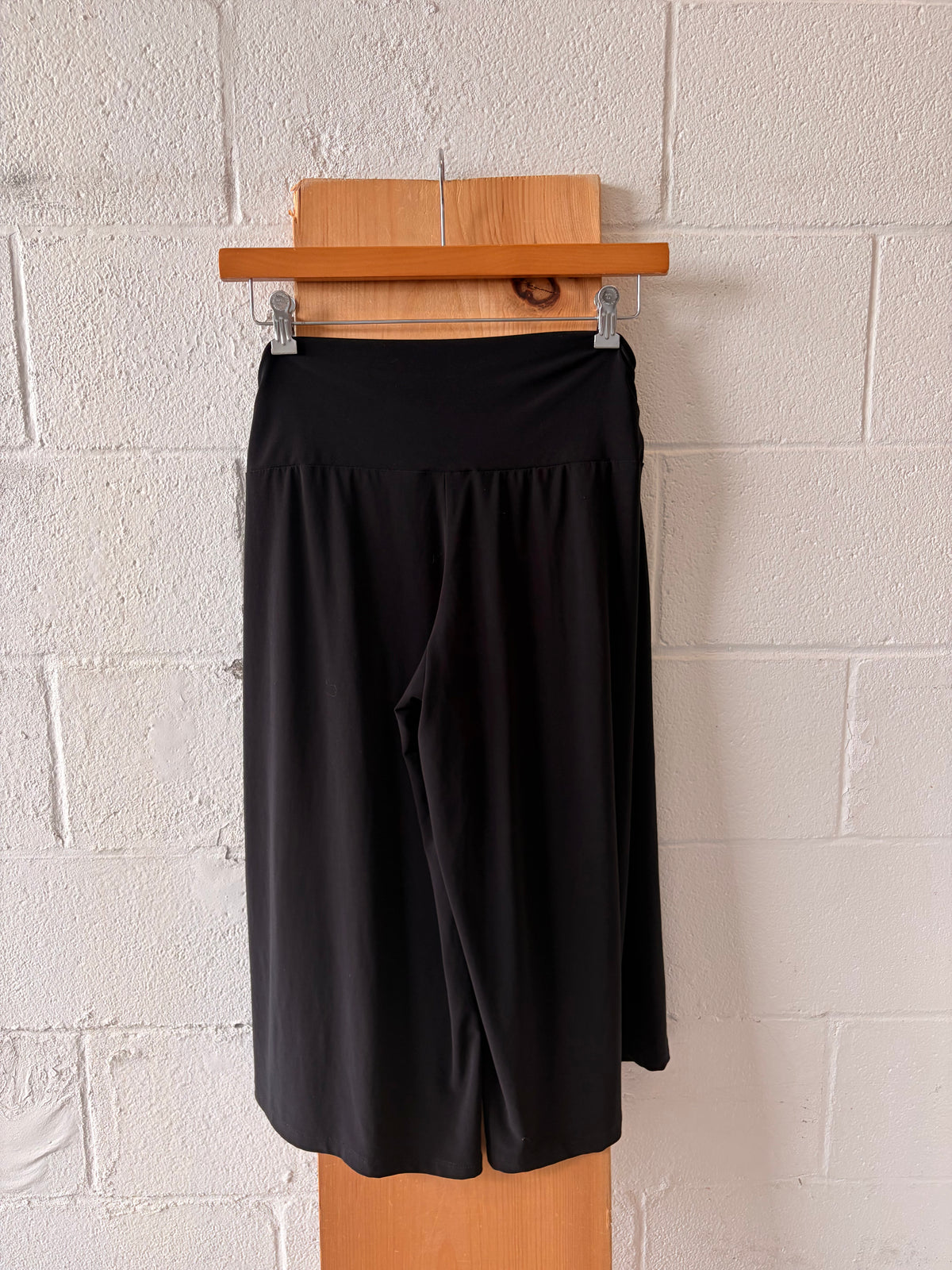 Cropped Black Wide Leg Pants : L