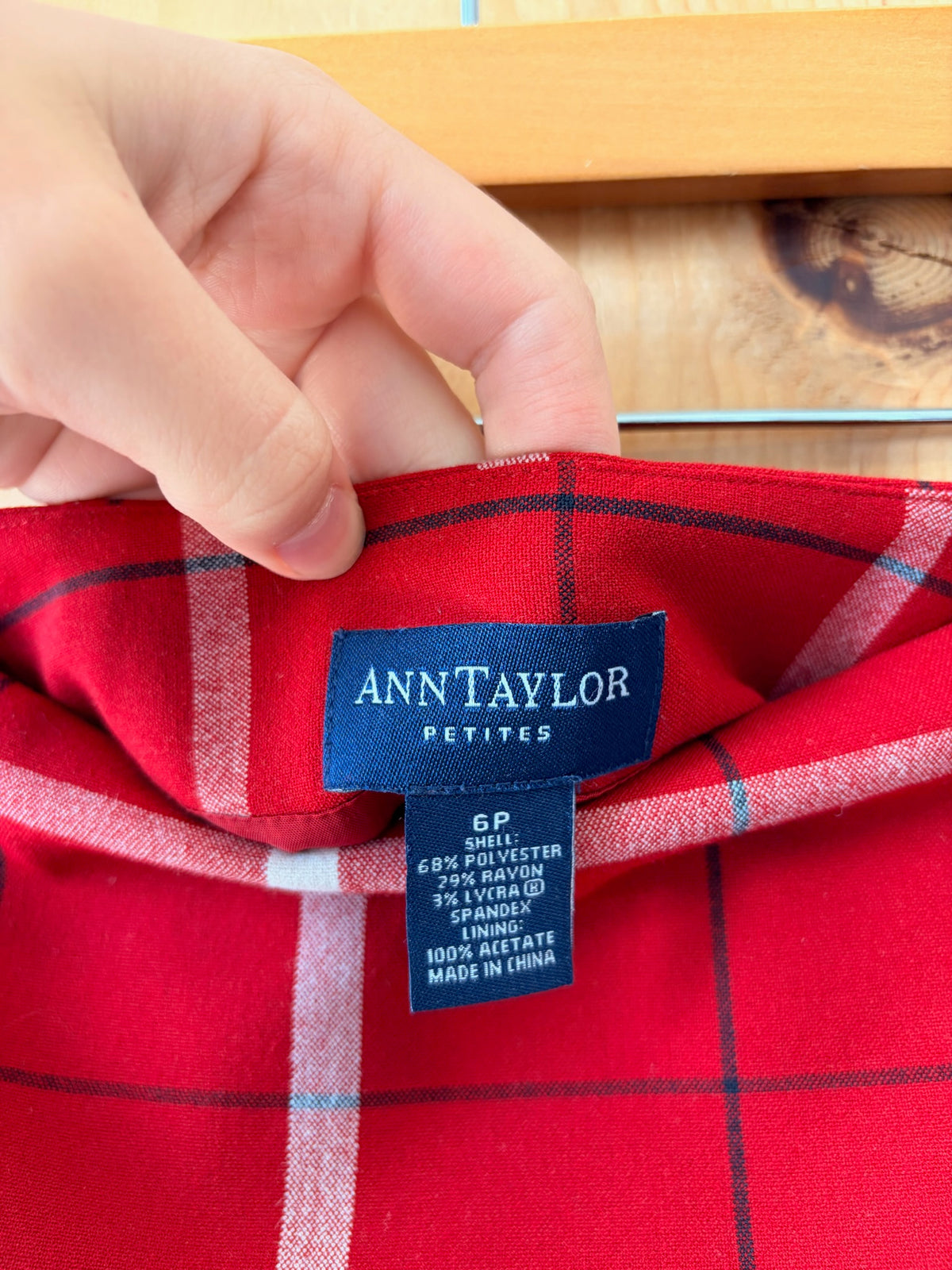Red Plaid Skirt : 6P