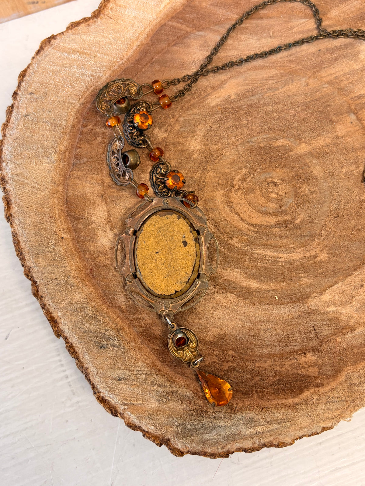 Vtg Amber Tone Cameo Necklace