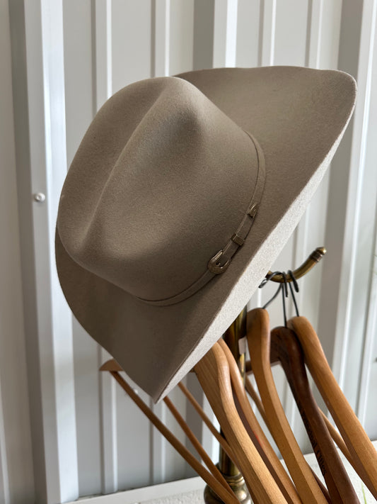Houston Western Hat : 58 (Local Pick Up Only)