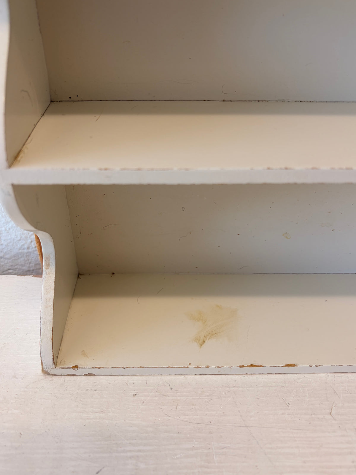 Little Green & White Shelf (Local Pick Up Only)