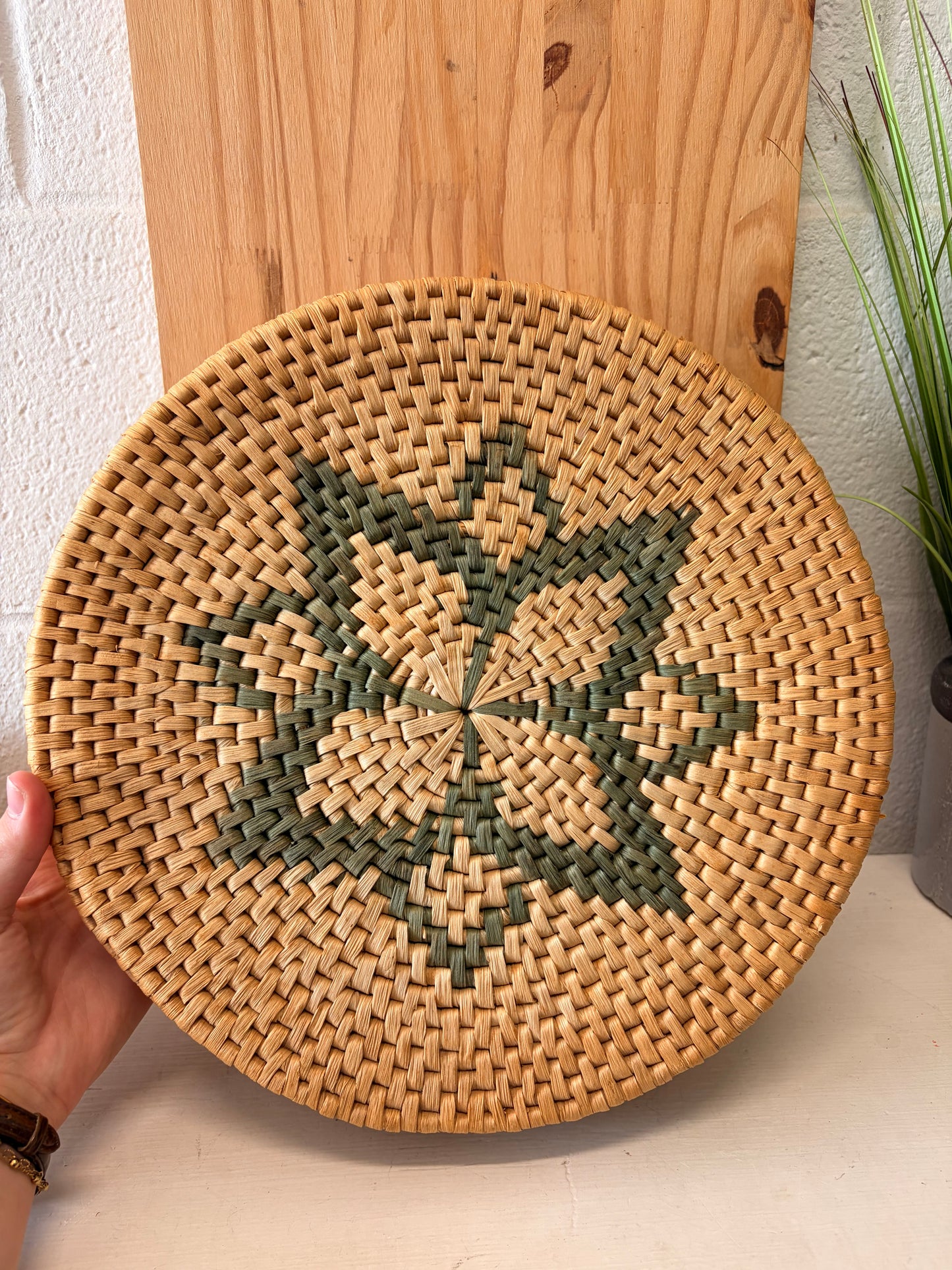Vtg Pair of Woven Lidded Baskets (Local Pick Up Only)