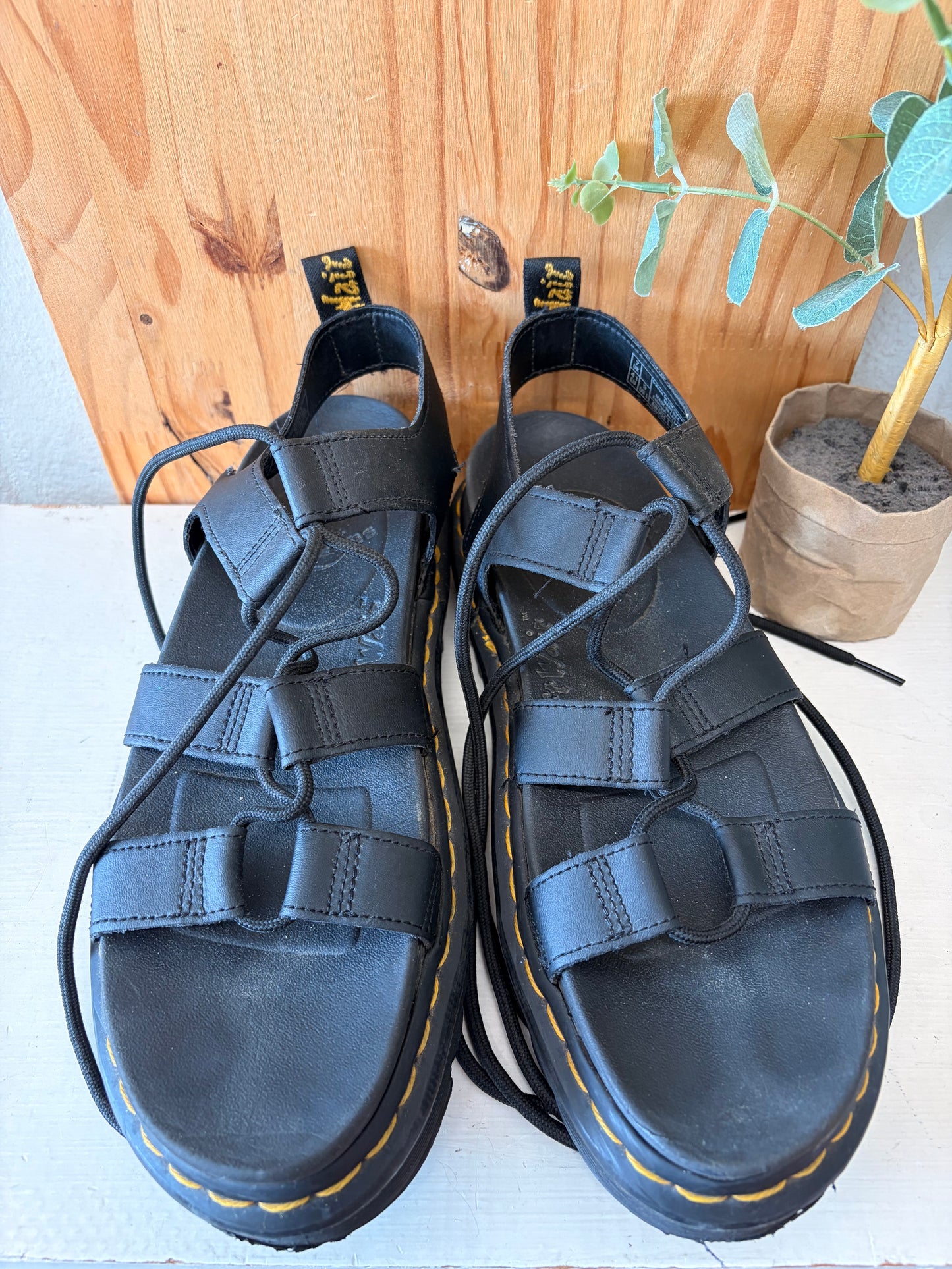 Dr. Marten’s Black Gladiator Sandals : Size Women’s 9