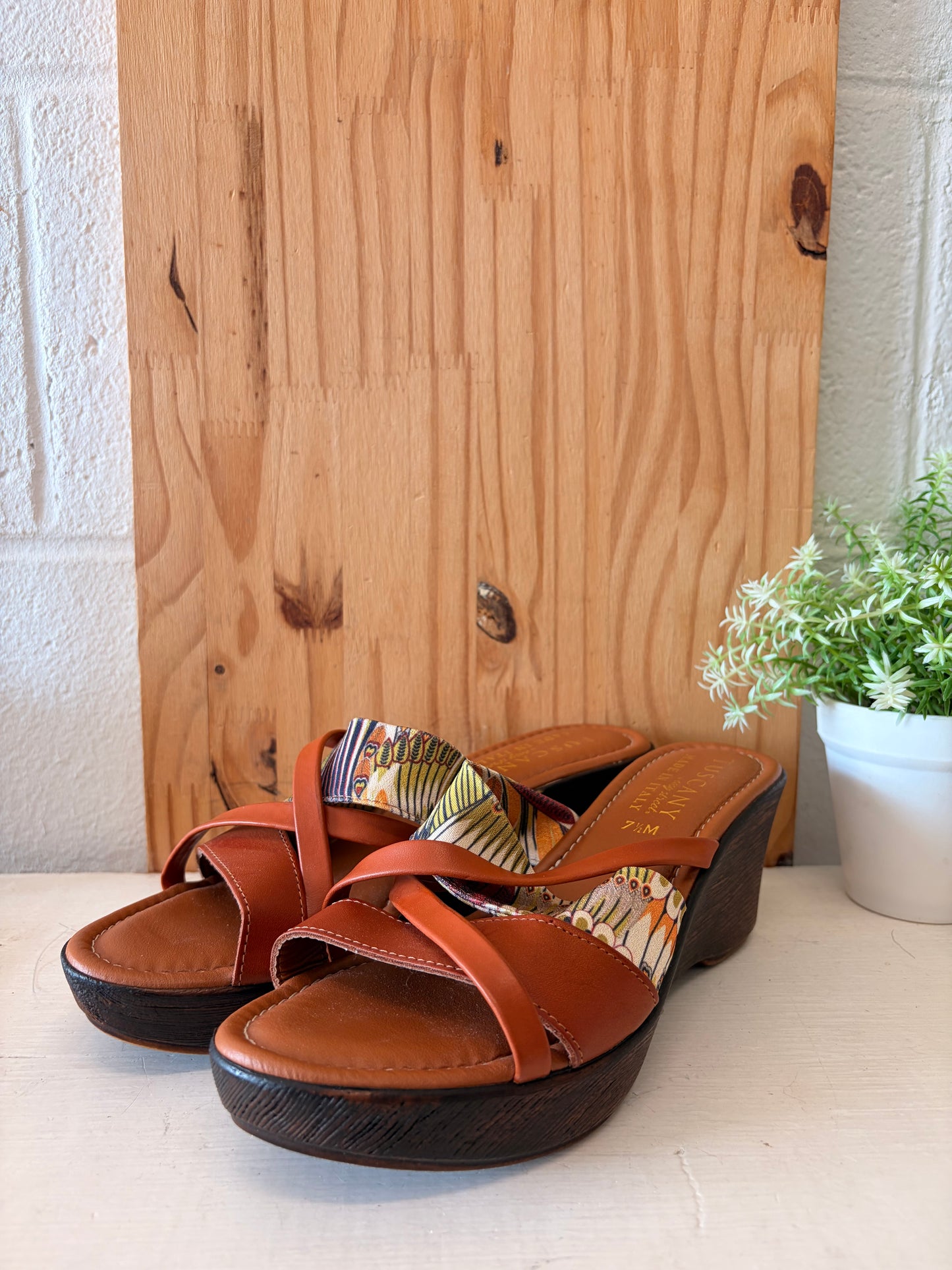 Tuscany Wedges : Size 7.5