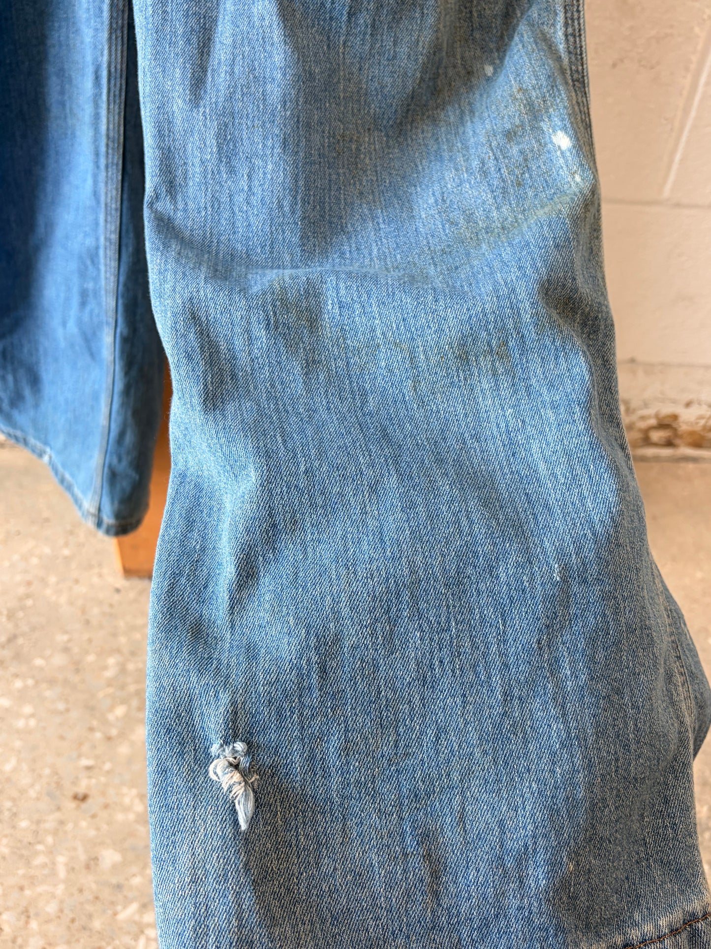 Distressed Carhartt Overalls : XL