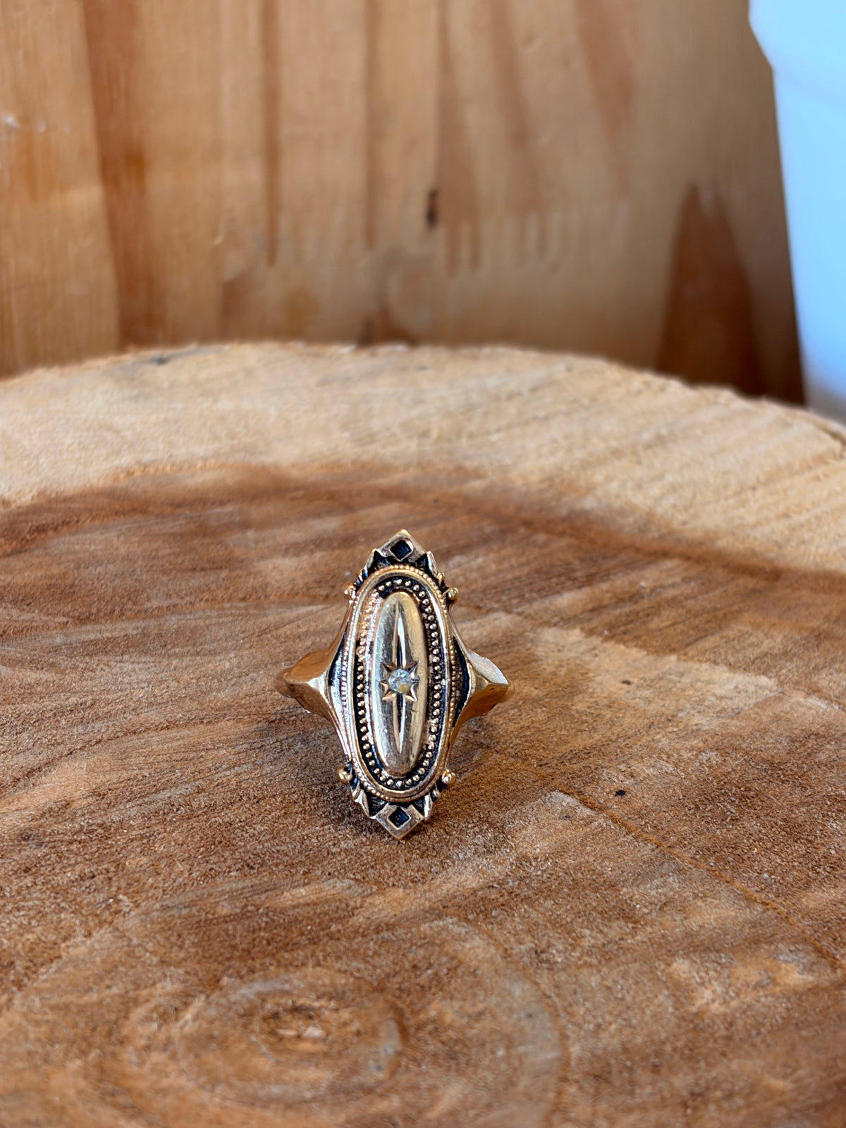 Vtg Avon Kensington Ring : Size 4-6