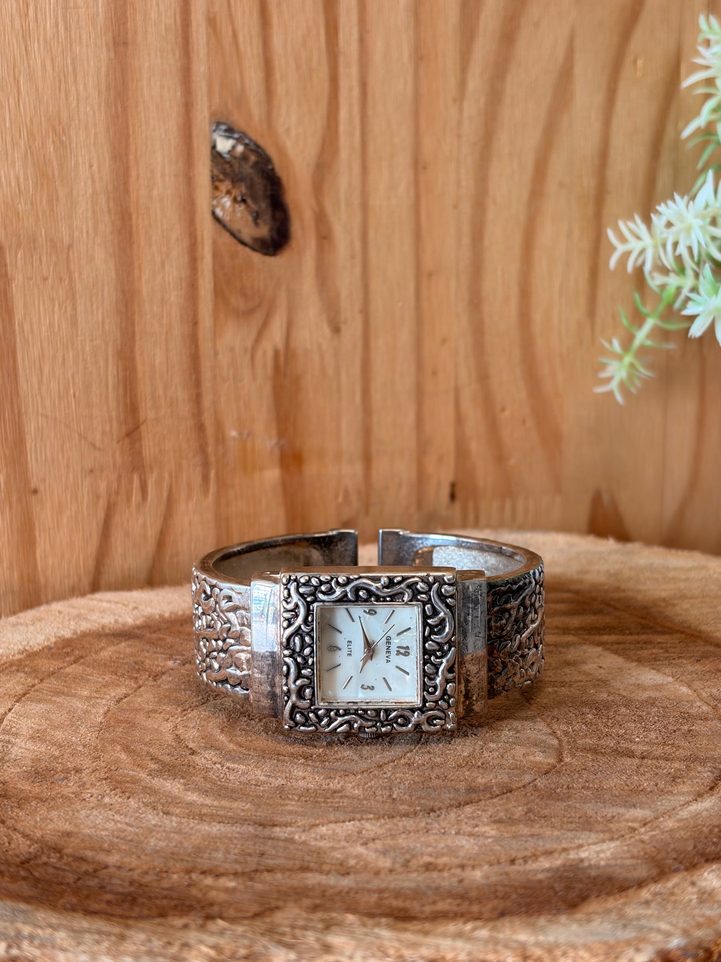 Geneva Silver Tone Cuff Watch (Untested - As Is)