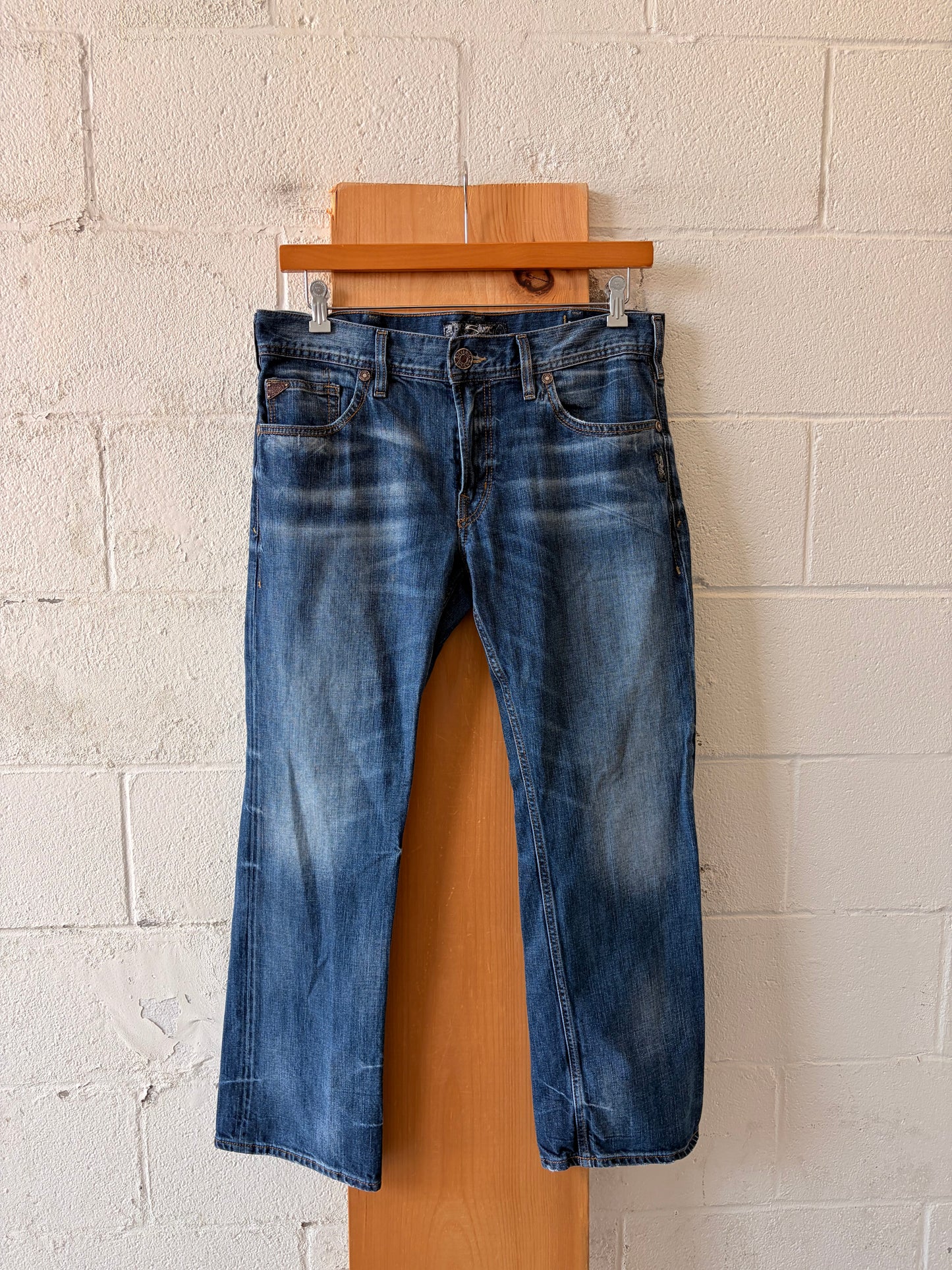 Medium Wash Silver Jeans : 34x30