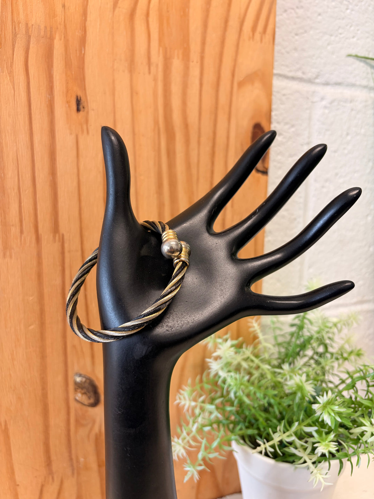 Black & Gold Tone Twisted Bracelet