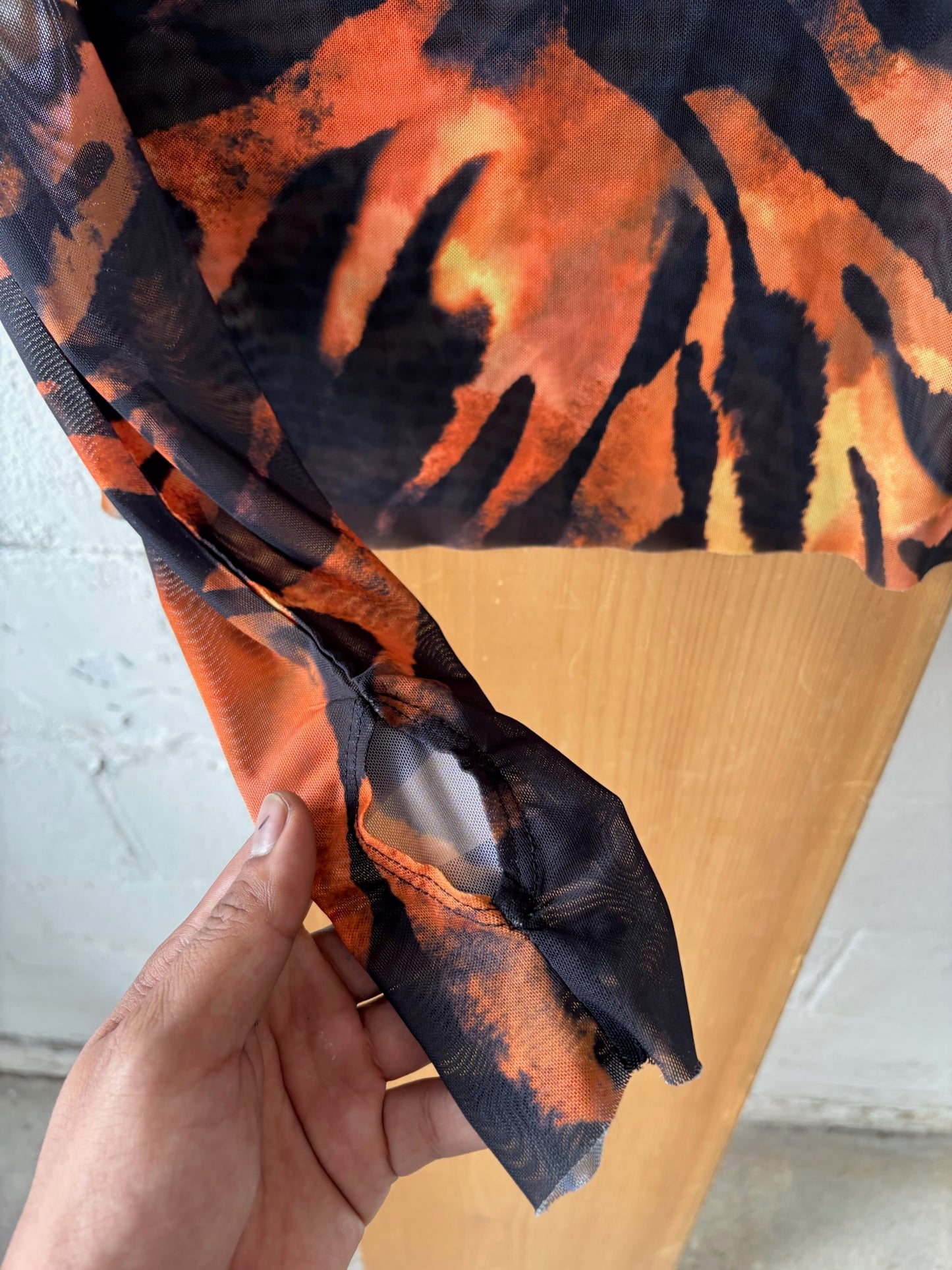 Mesh Flames Top : M
