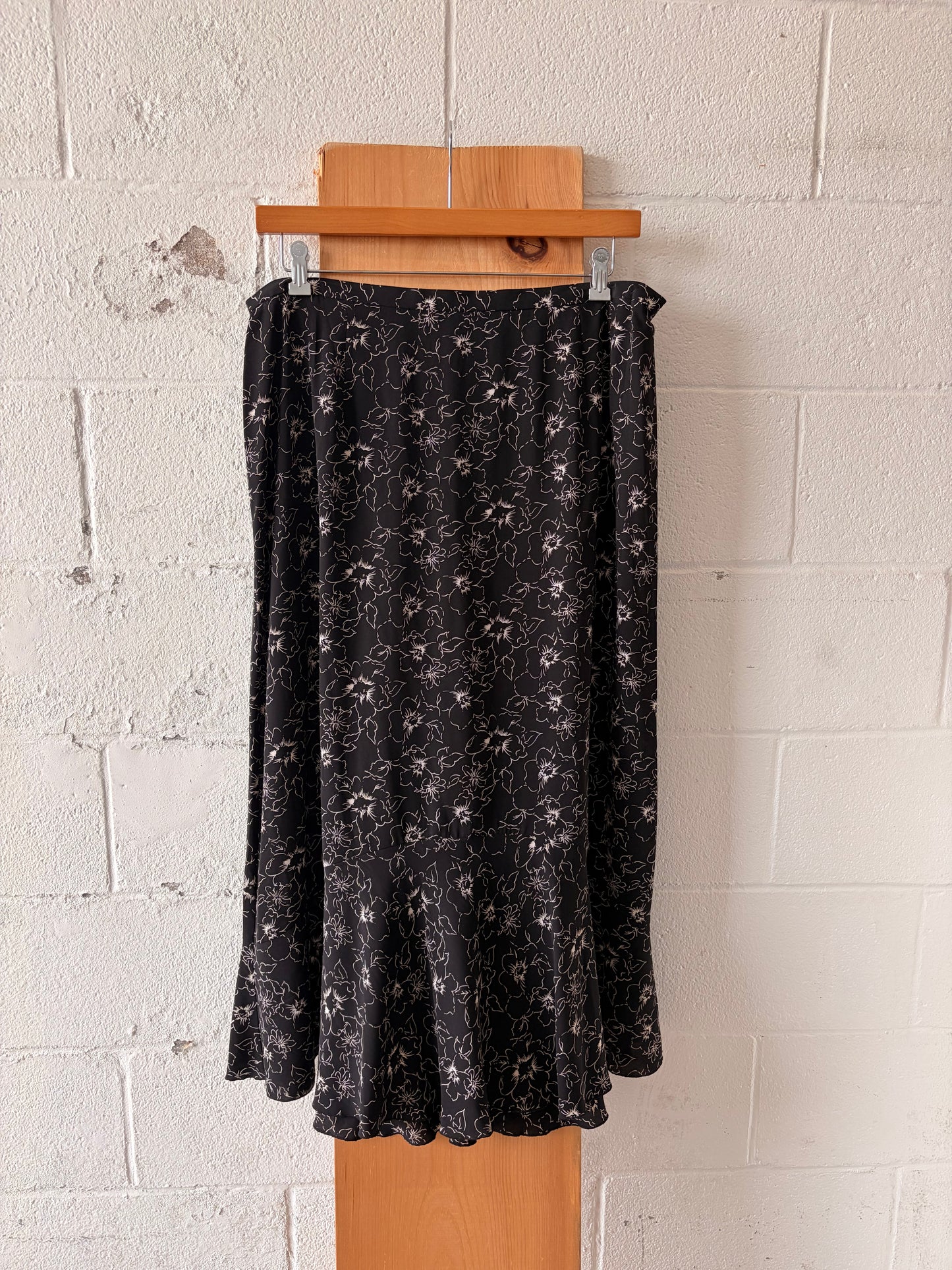 Black & White Floral Skirt : 2X