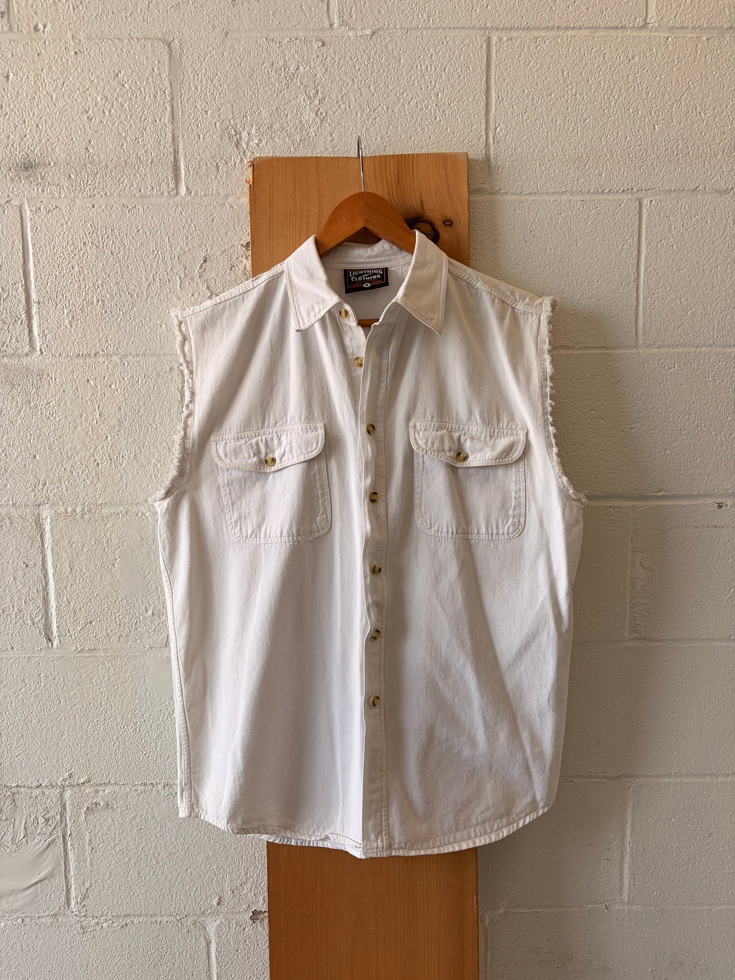 ‘02 Sleeveless Sturgis Button Down : M