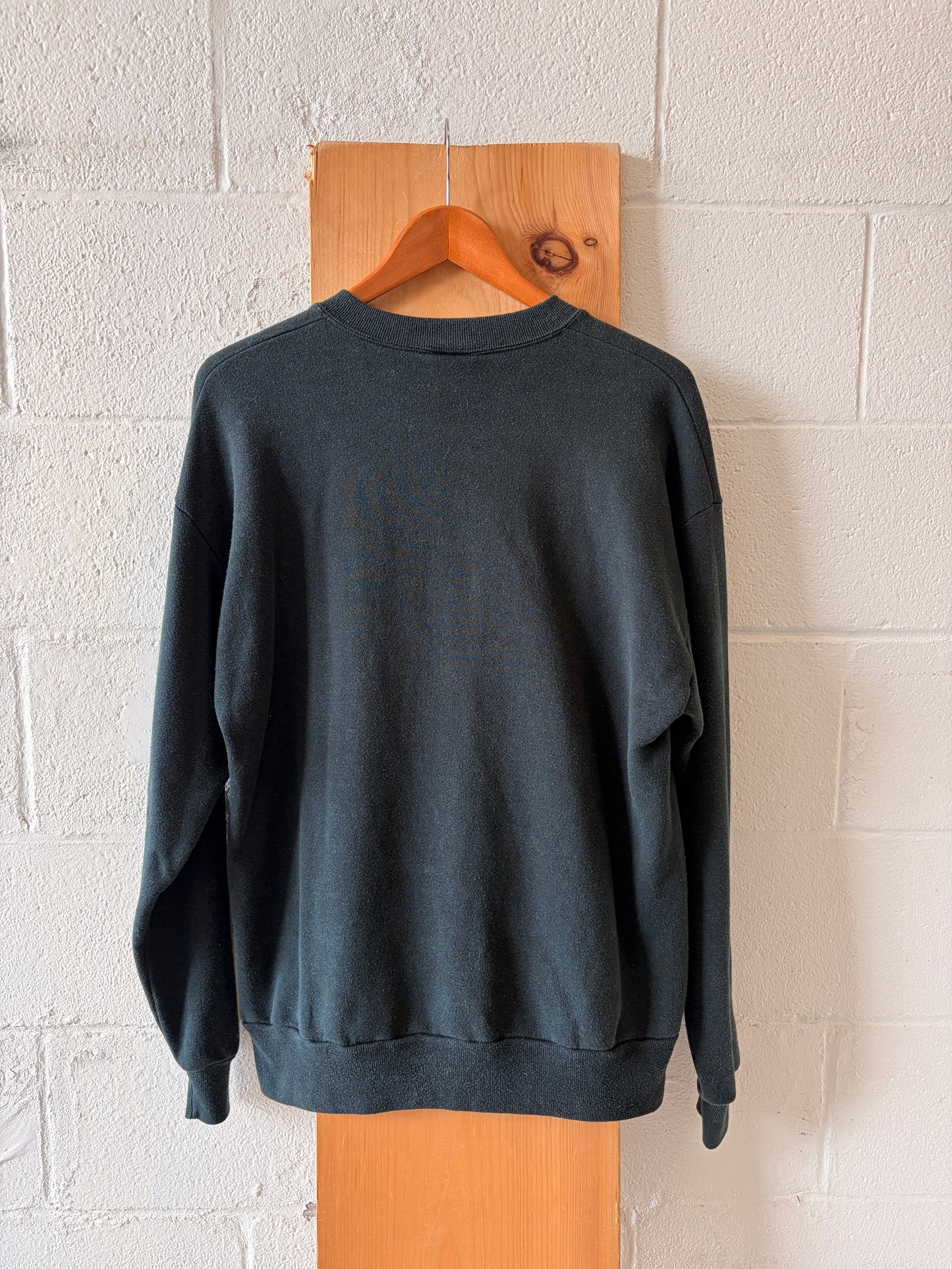 Vtg Faded Black Wolf Embroidered Crew : L