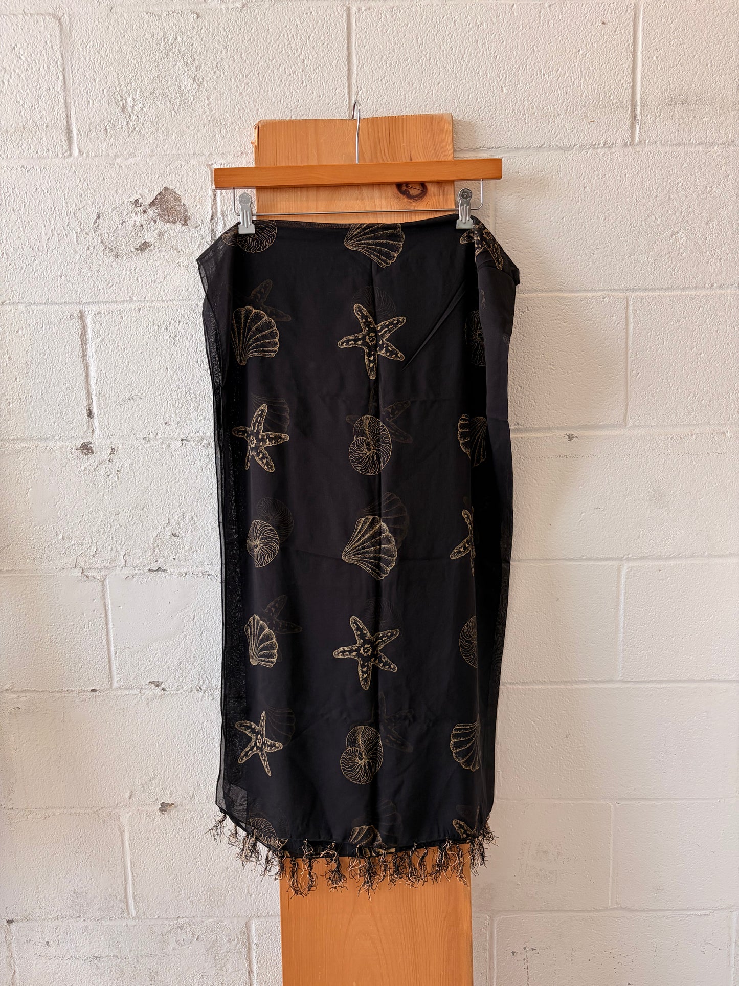 Sea Shells Scarf / Wrap