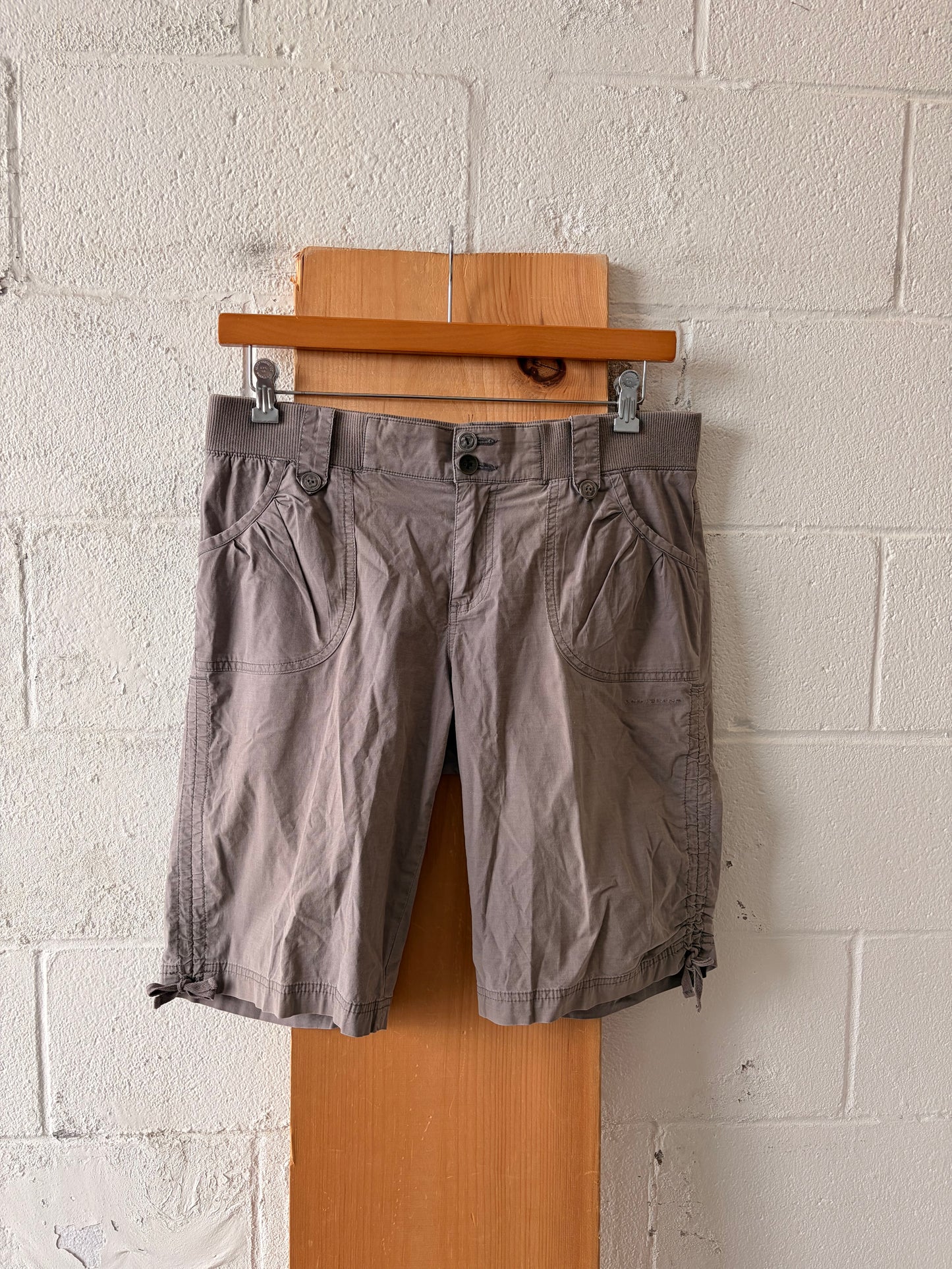 Columbia Hiking Shorts : 12