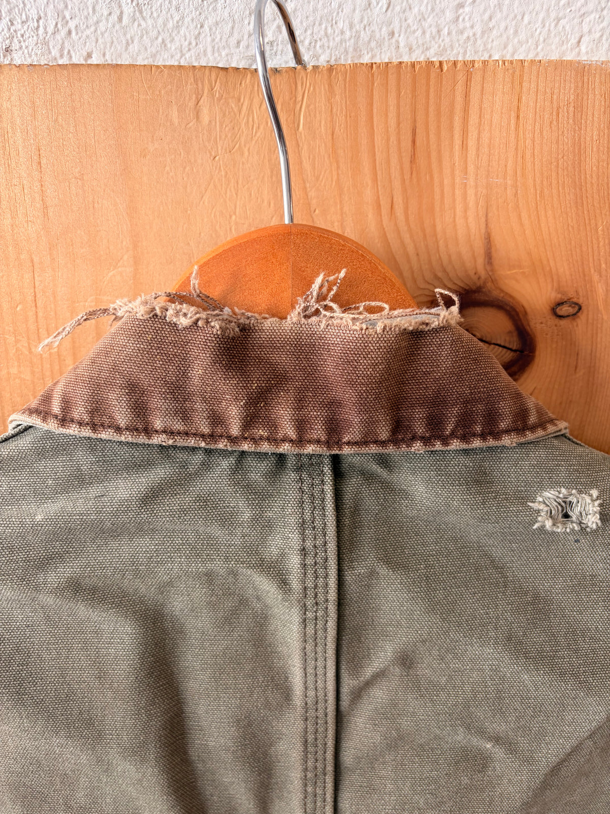 Distressed Sherpa Lined Olive Carhartt Jacket : Tall L