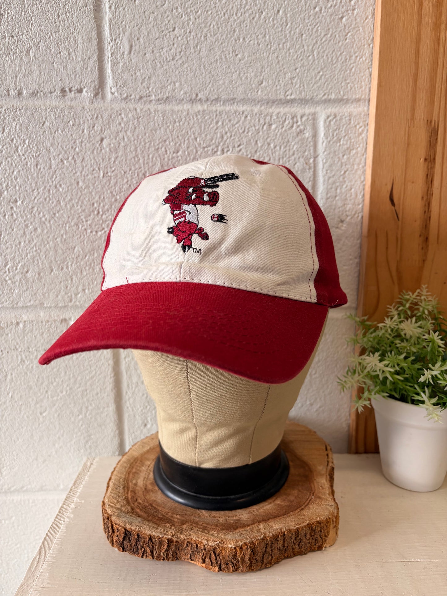 Vtg Razorbacks Baseball Cap