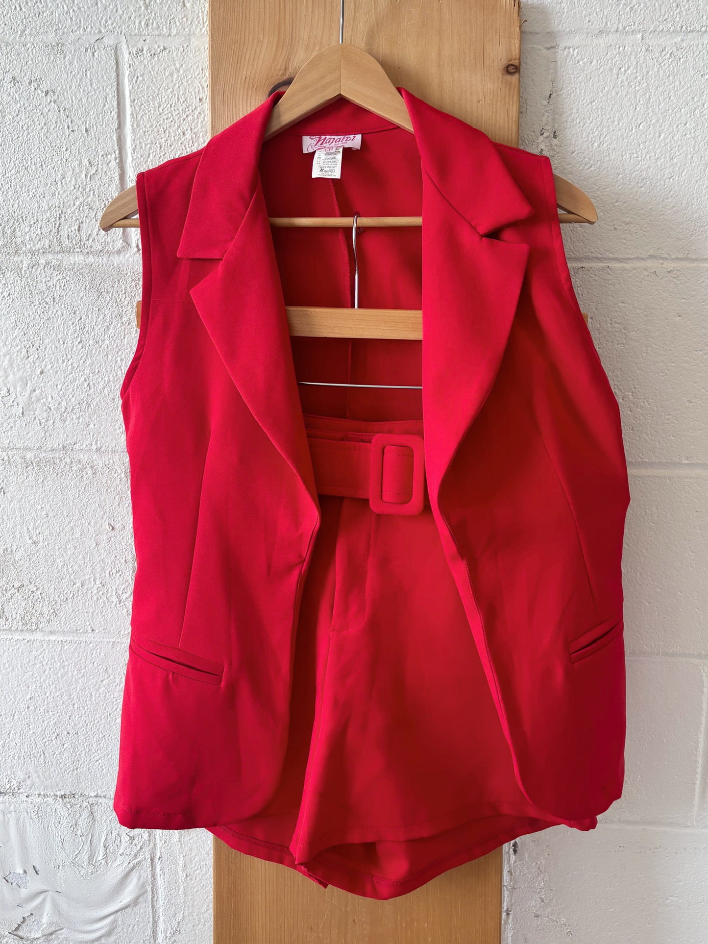 Red Vest and Shorts Set : S
