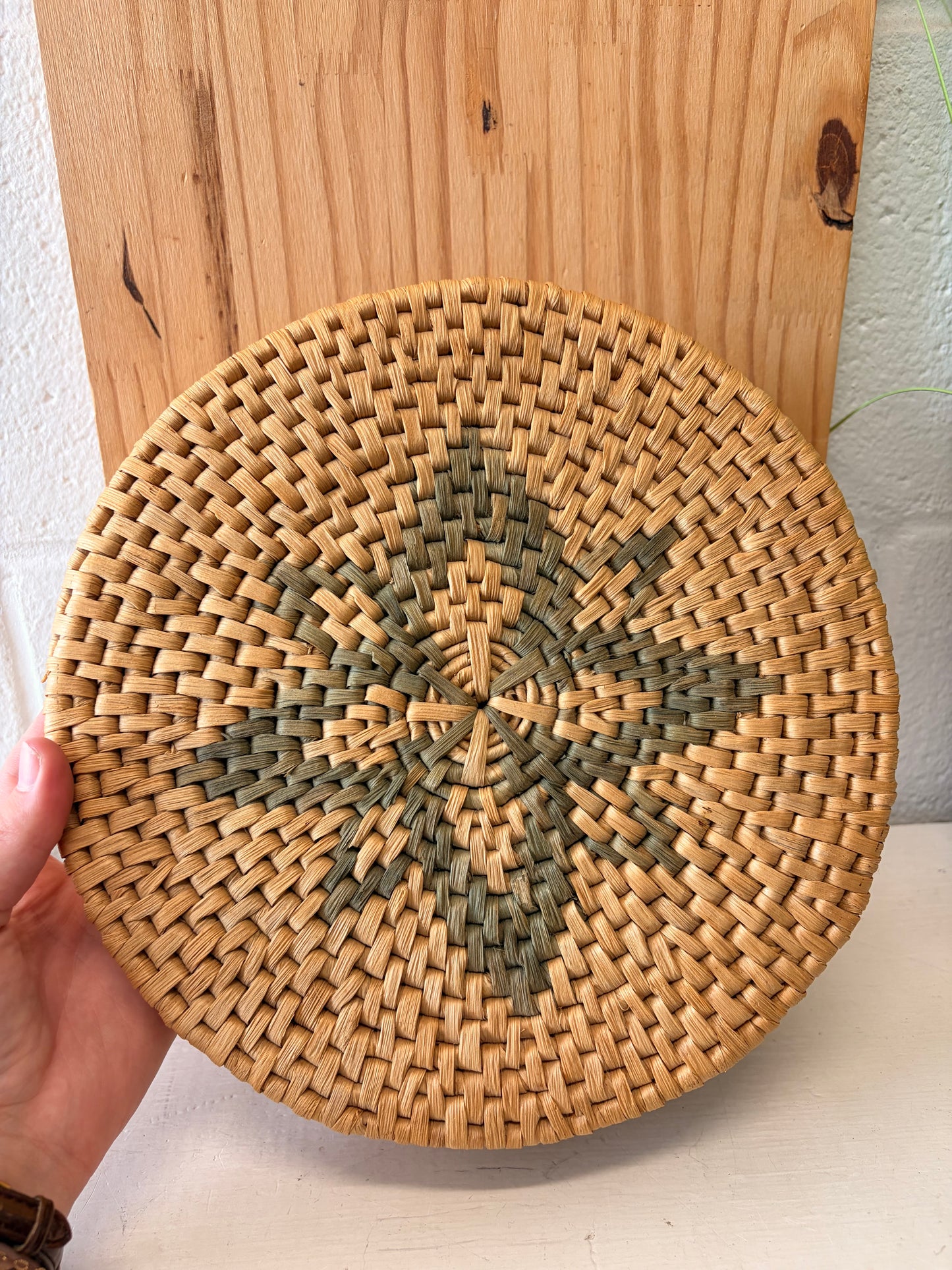 Vtg Pair of Woven Lidded Baskets (Local Pick Up Only)