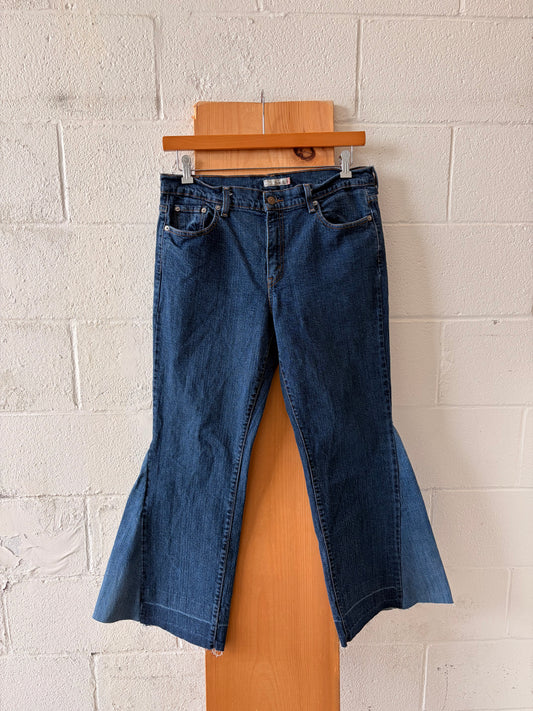 Reworked Levi’s Flare Jeans : 12 M