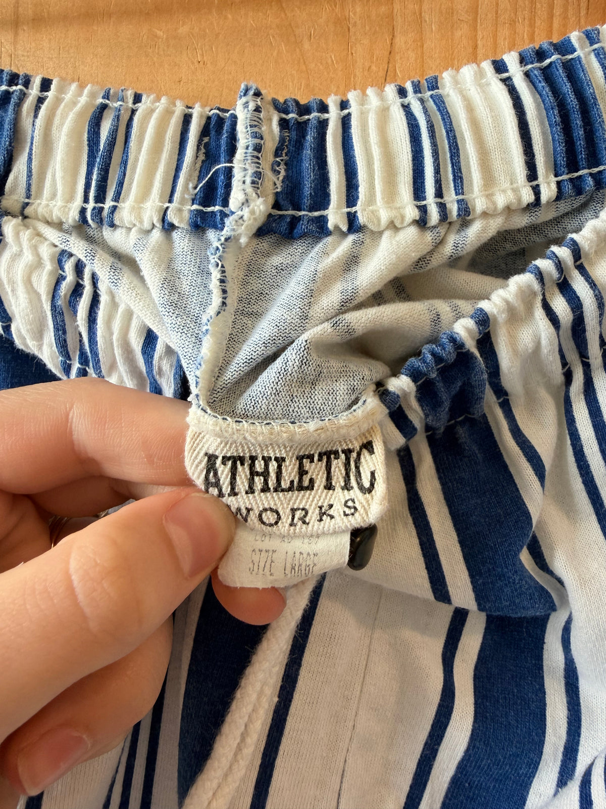 Vtg Blue & White Striped Shorts : L