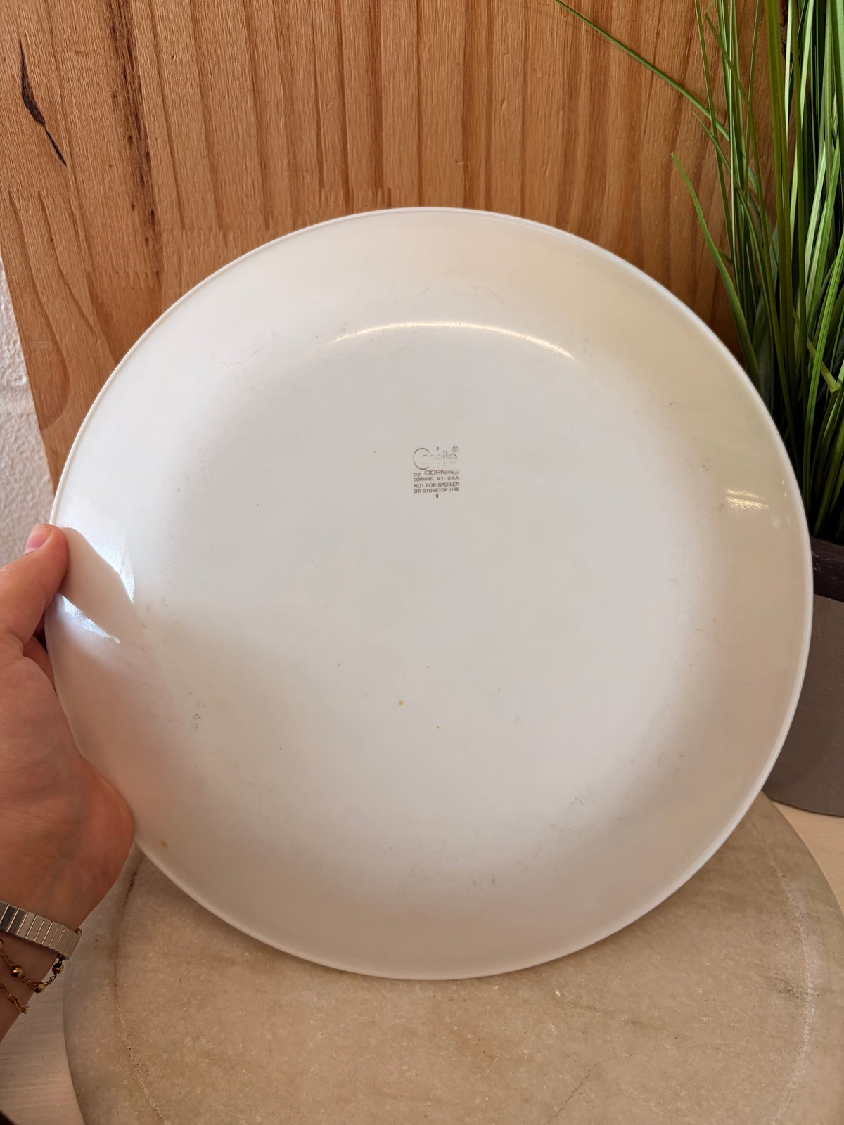 Pair of Corelle Brown Floral Plates (Local Pick Up Only)