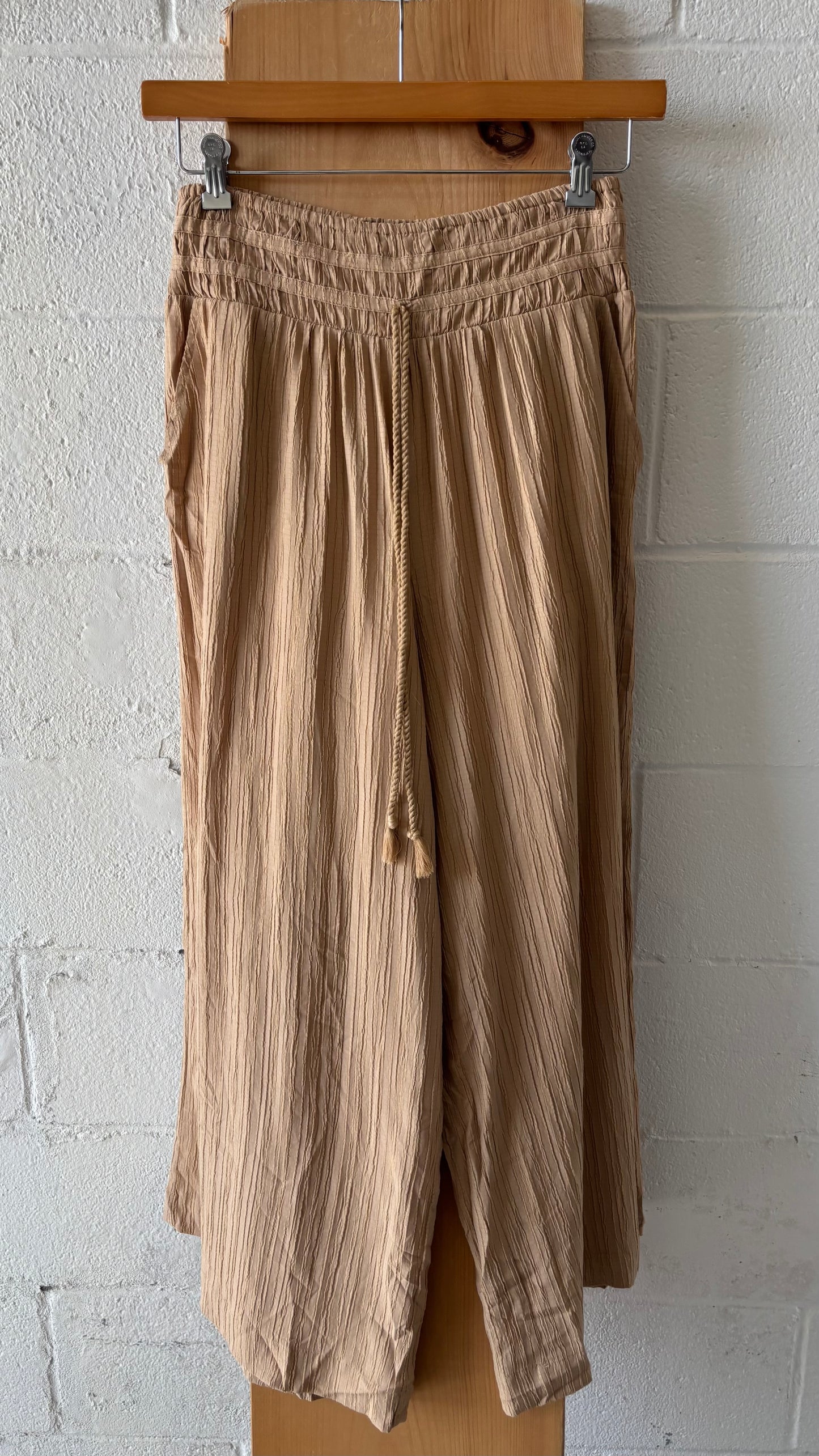 Crinkle Textured Adjustable Pants : M