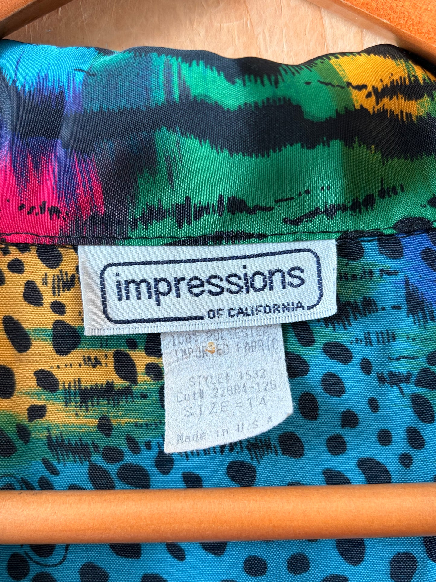 Vibrant Patterned Blouse : 14