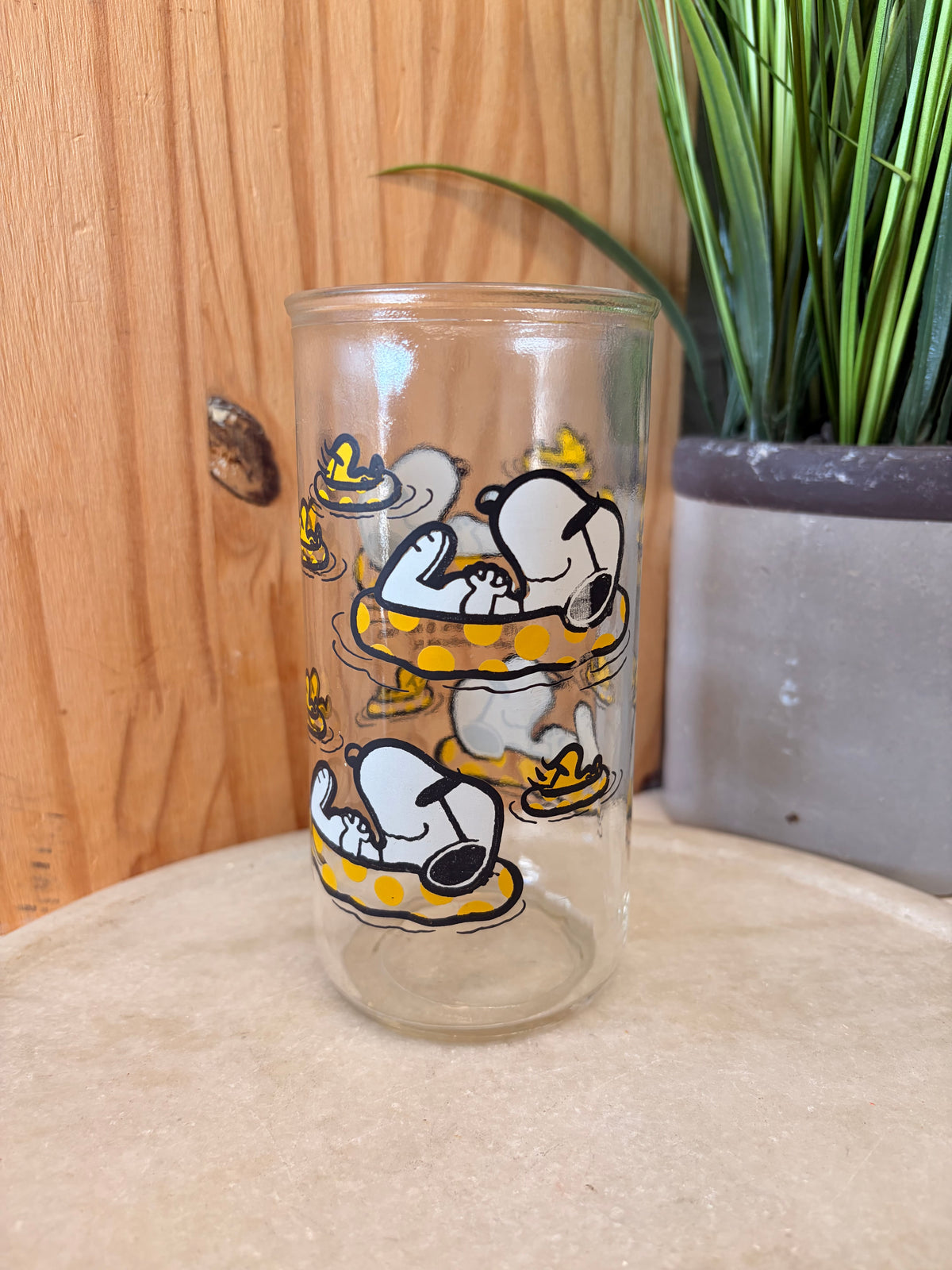 Vtg Snoopy Glass (Local Pick Up Only)