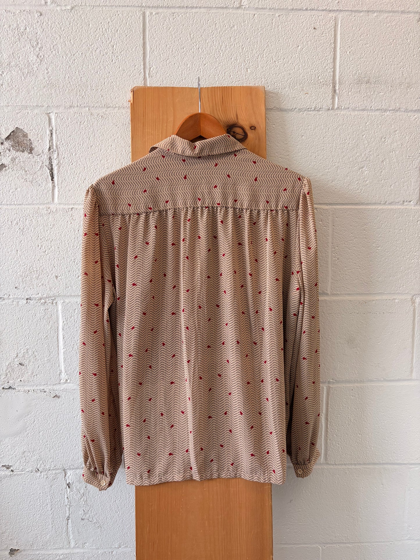 Vtg Black & Red Patterned Blouse : 16