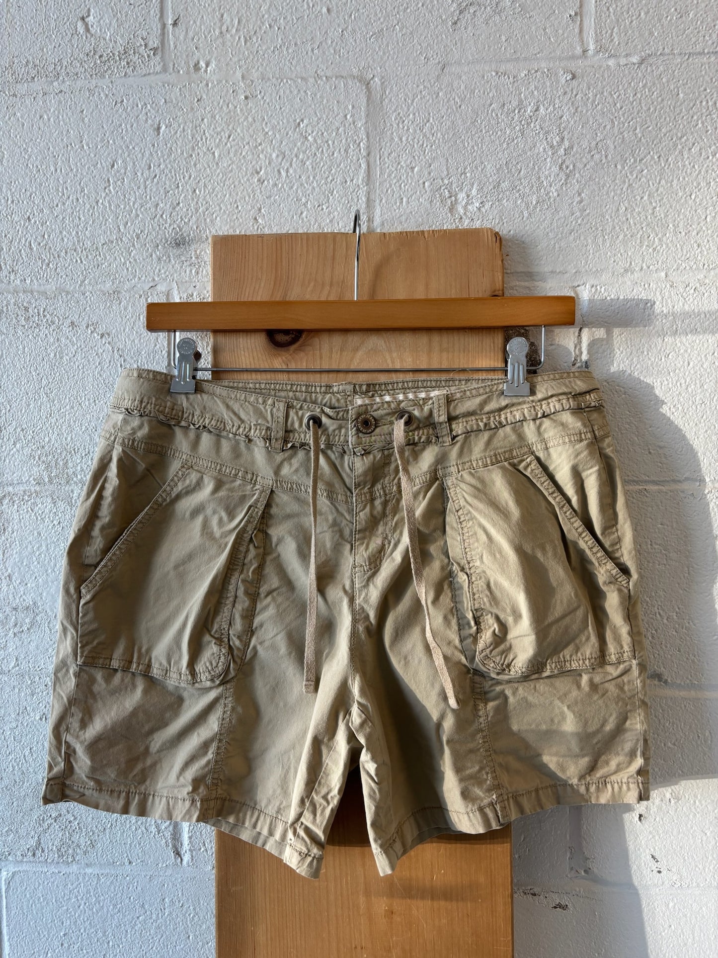 DKNY Shorts : 14